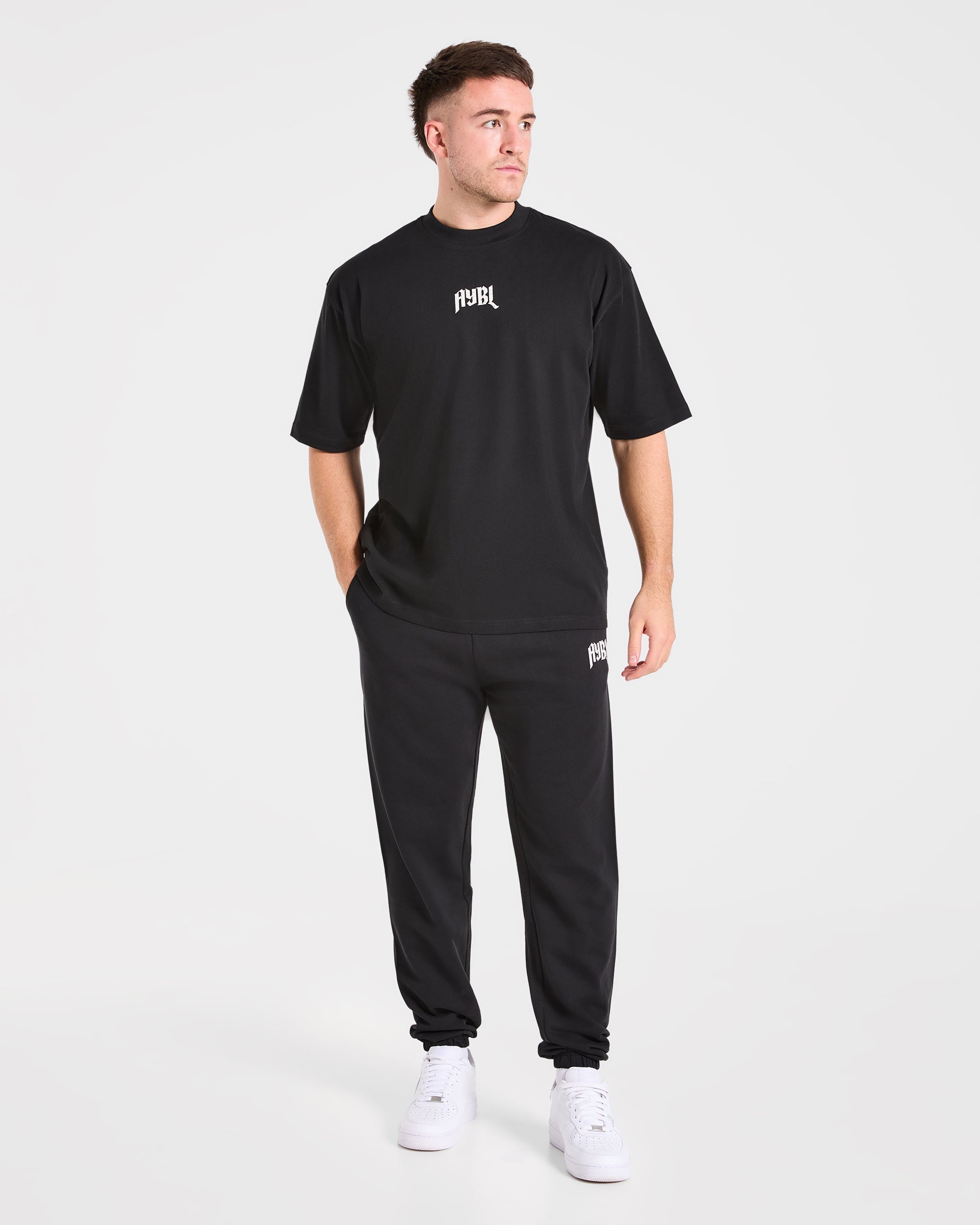 Heavy Lifting Gothic Oversized T Shirt - Zwart/Off Wit