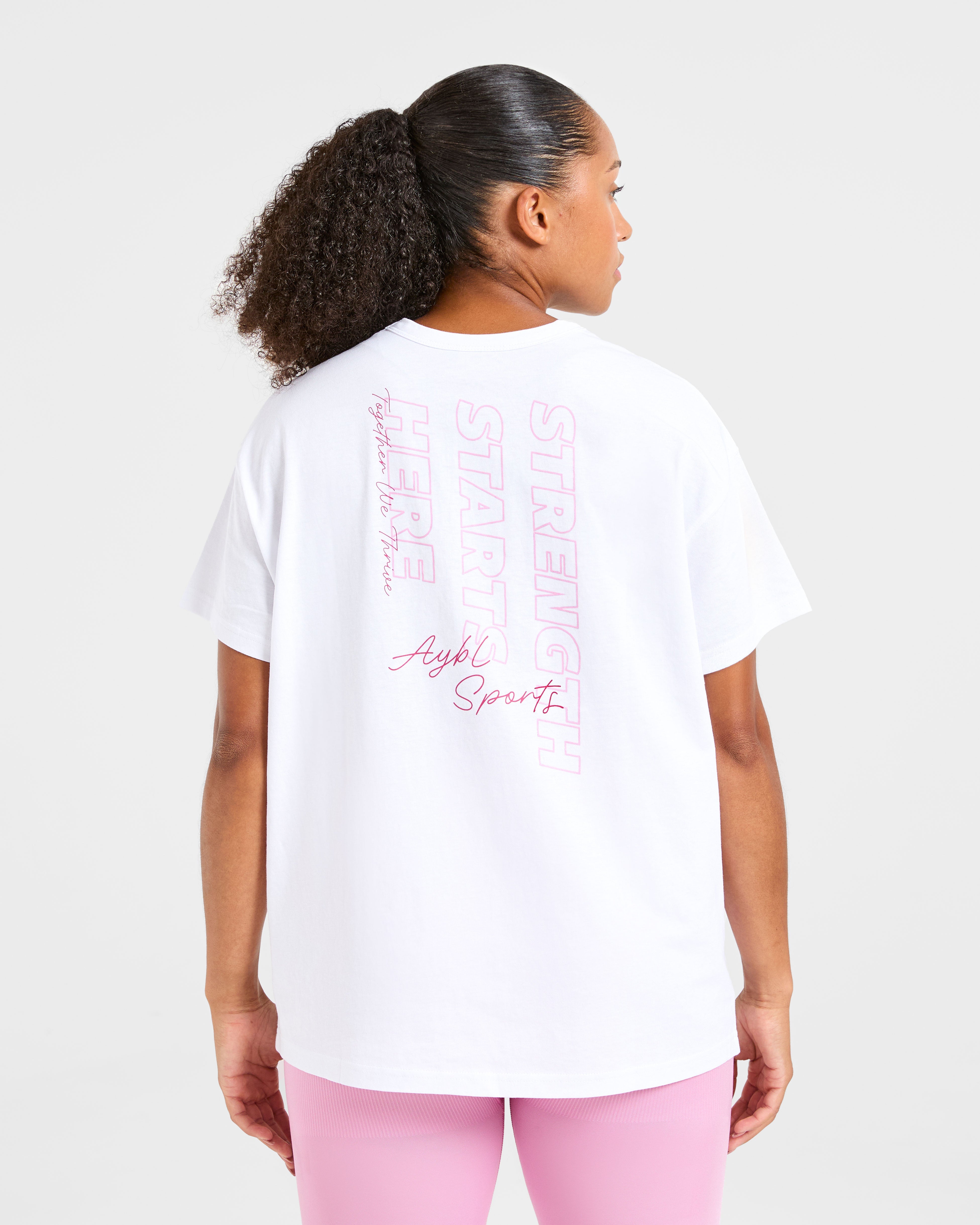Strength Starts Here Oversized T Shirt - Wit/Roze