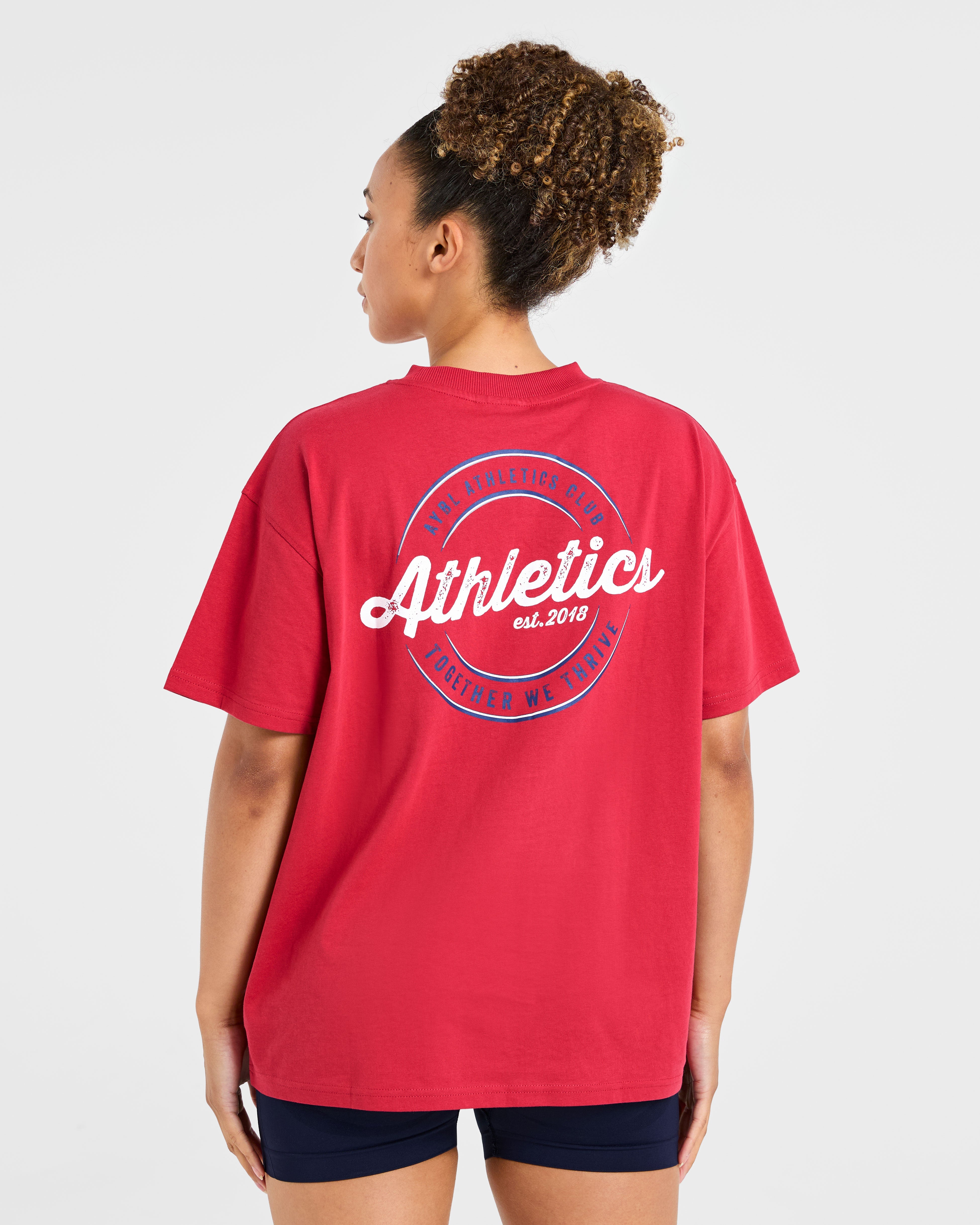 Retro Athletics Club Oversized T Shirt - Rood/Blauw