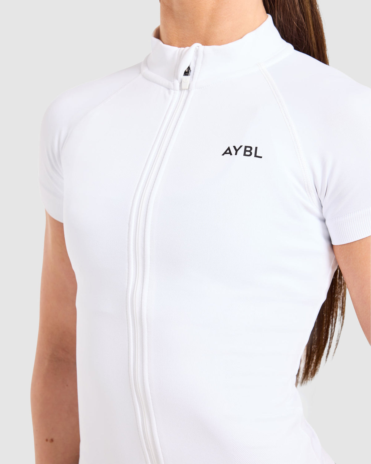 Enhance Seamless Short Sleeve Zip Up Jacket - Wit