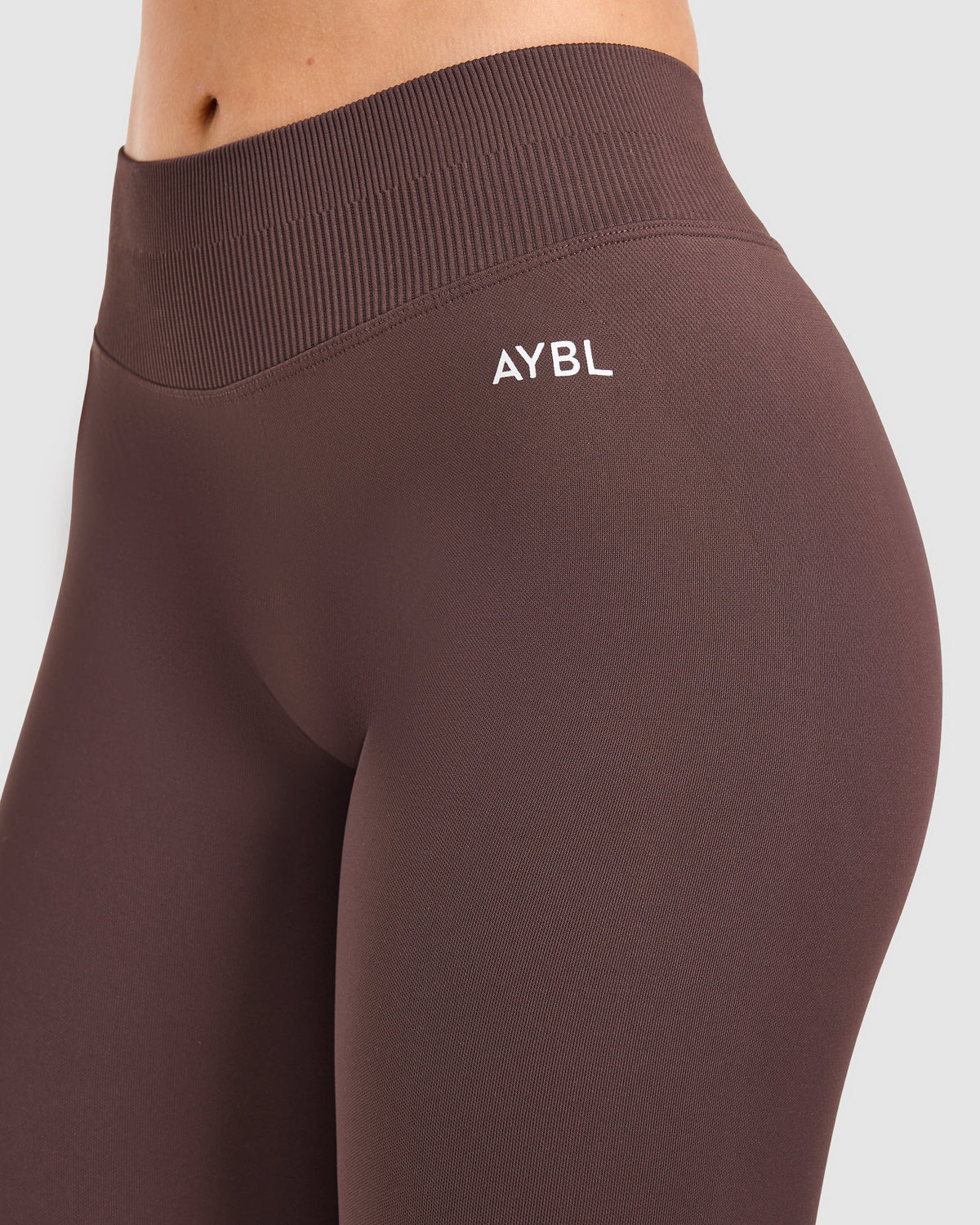 Enhance Seamless Leggings - Cocoa Bruin