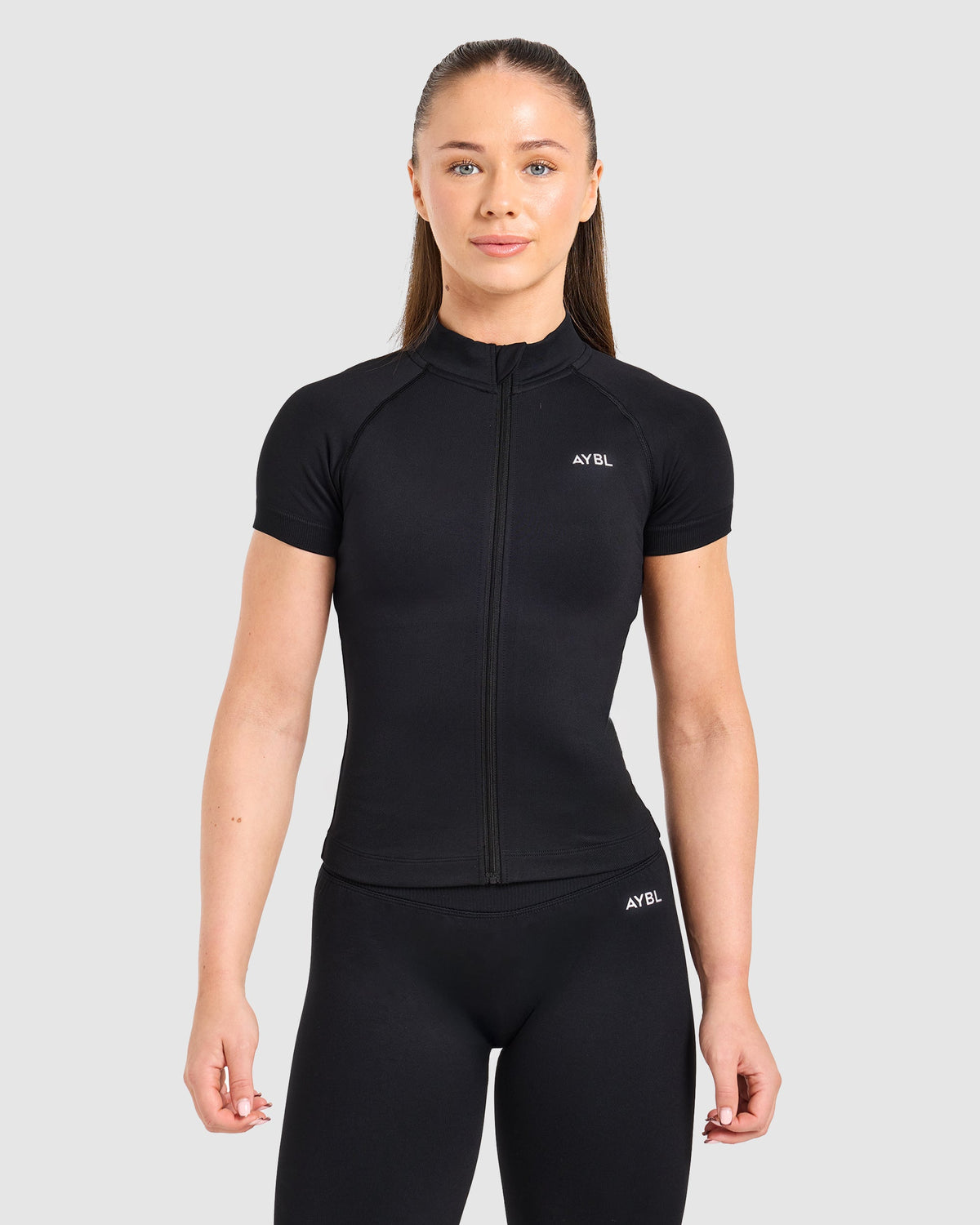 Enhance Seamless Short Sleeve Zip Up Jacket - Zwart