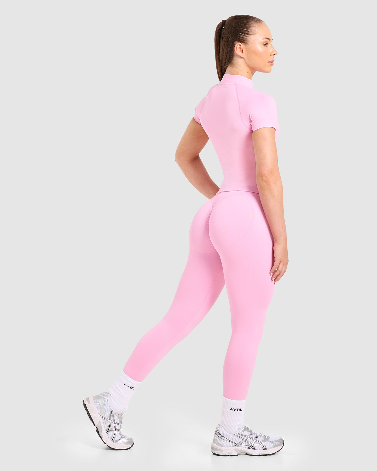 Enhance Seamless Short Sleeve Zip Up Jacket - Sugar Roze