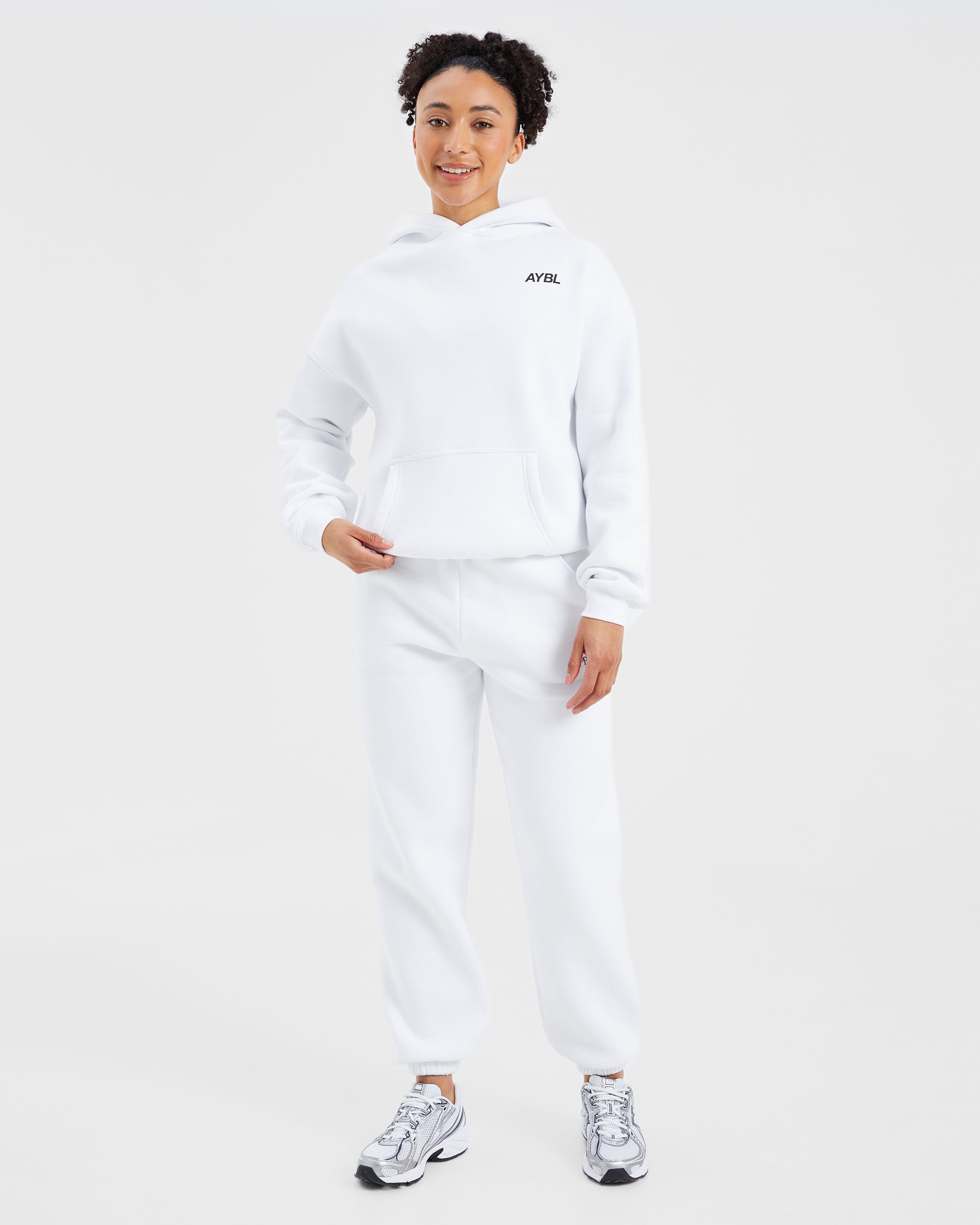 AYBL Sports Club Oversized Joggers - Wit