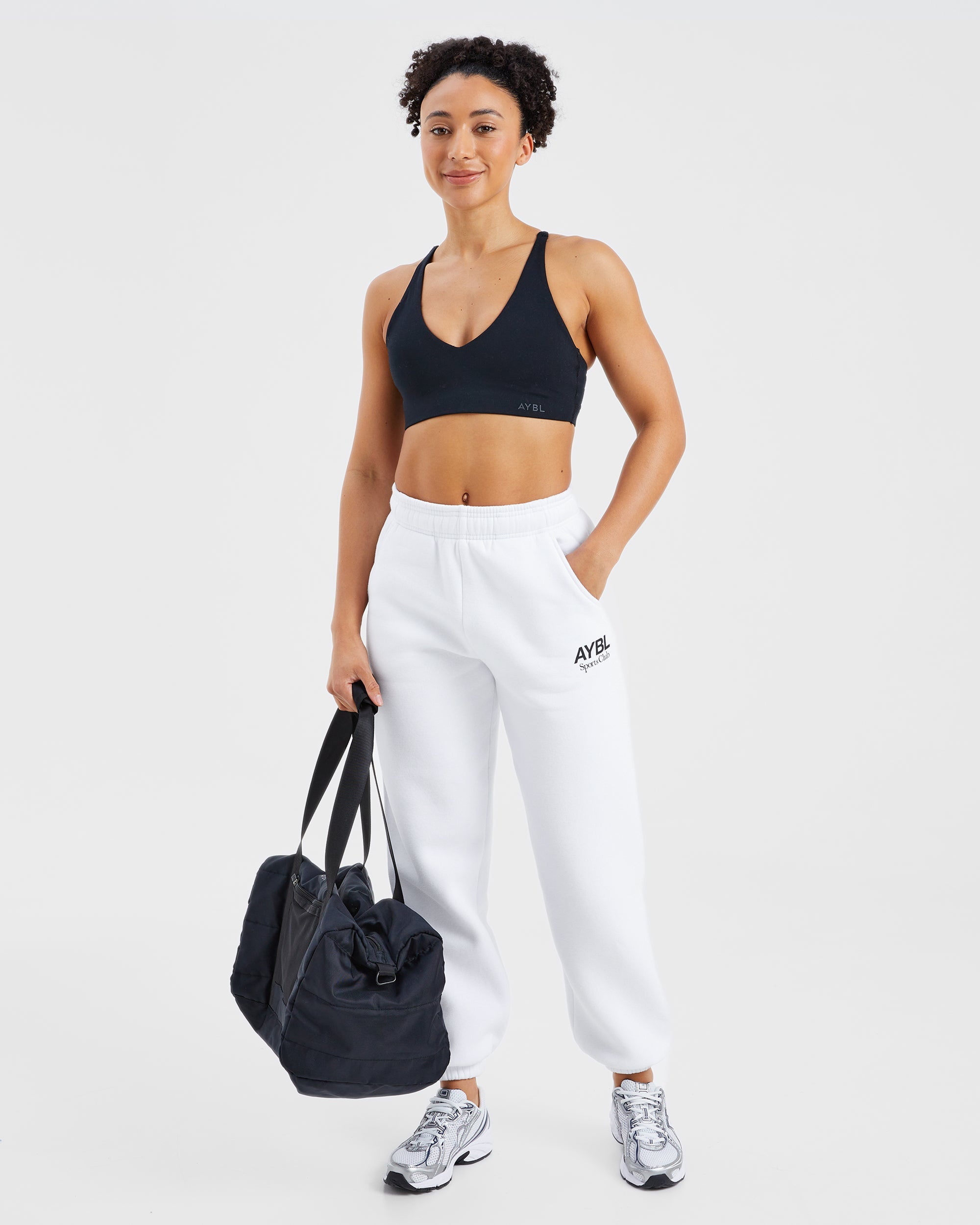 AYBL Sports Club Oversized Joggers - Wit