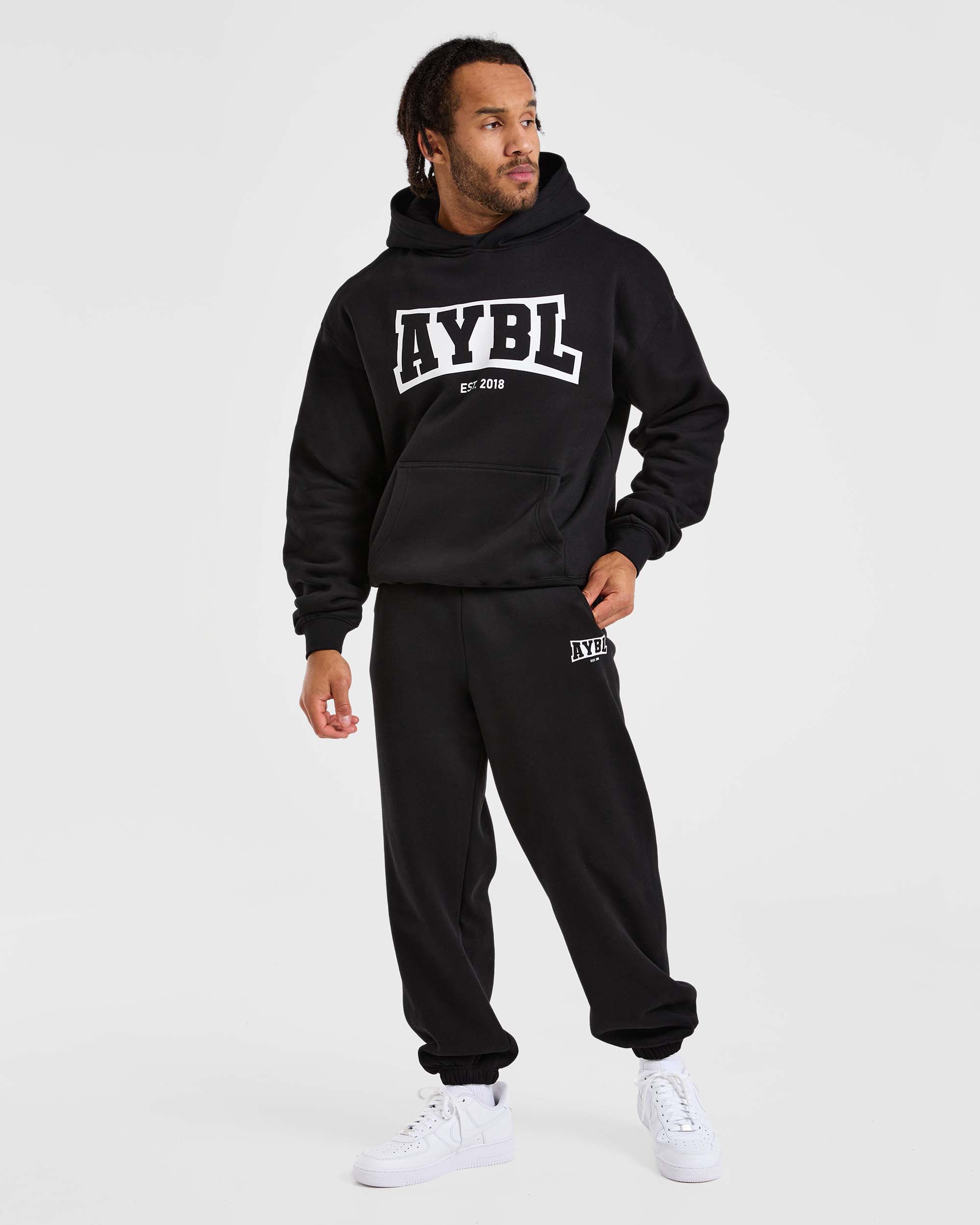 Academy Oversized Joggers - Zwart