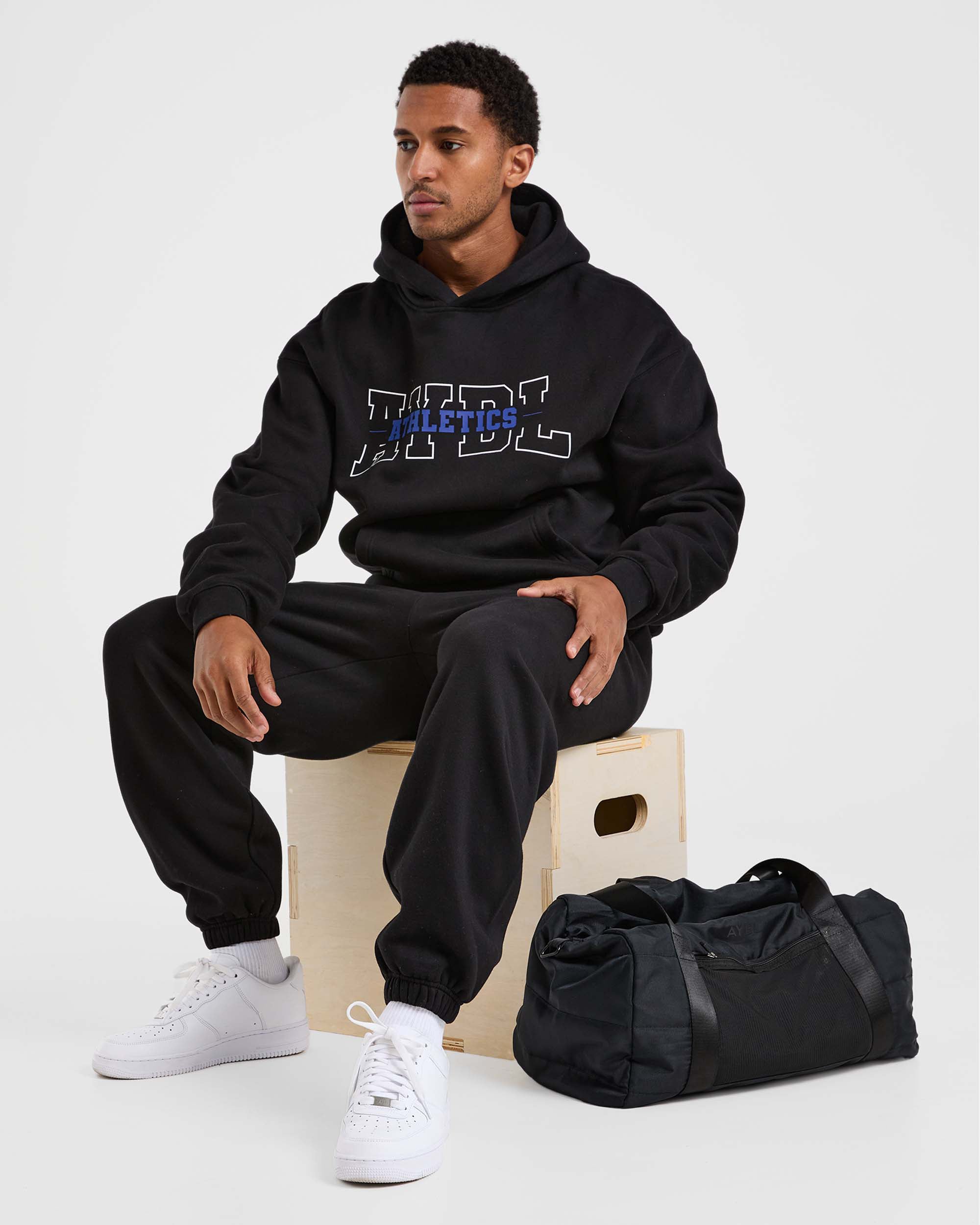 Athletics Oversized Joggers - Zwart