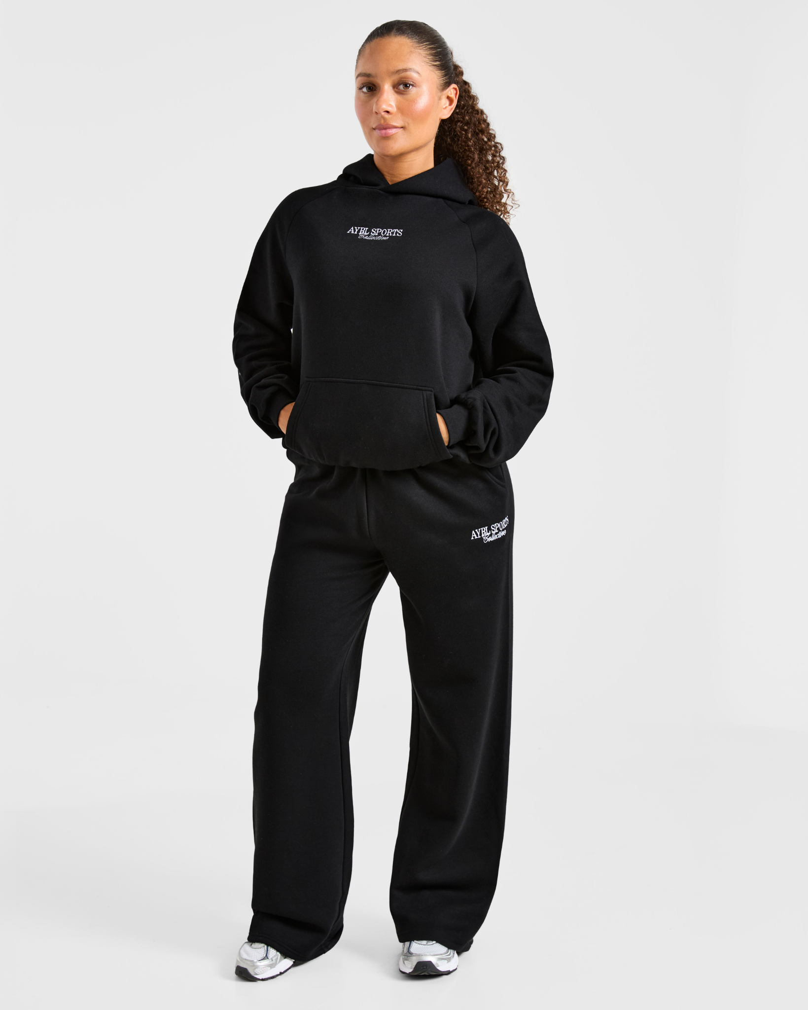 Sports Collective Oversized Straight Leg Joggers - Zwart