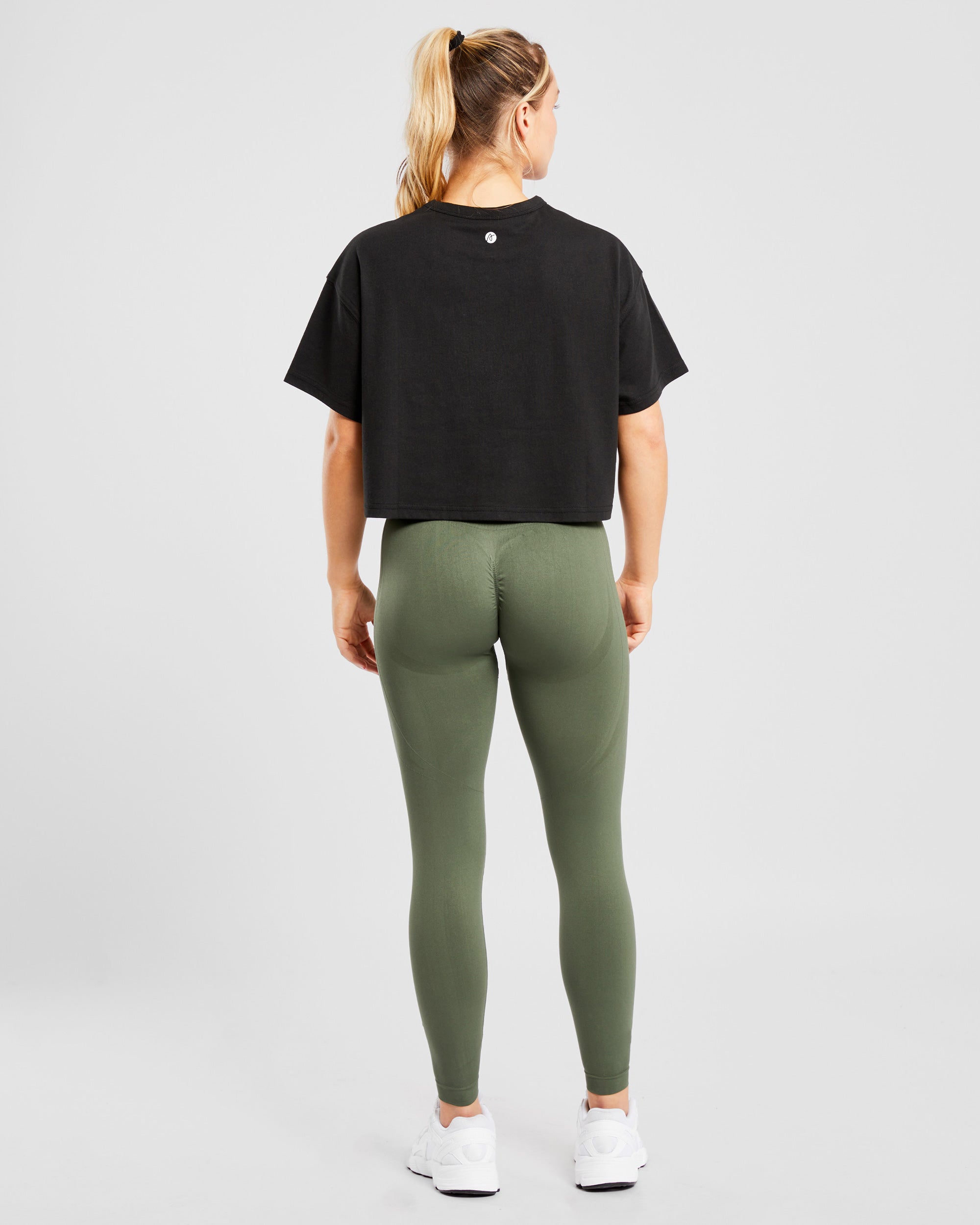 Essential Oversized Crop T Shirt - Zwart
