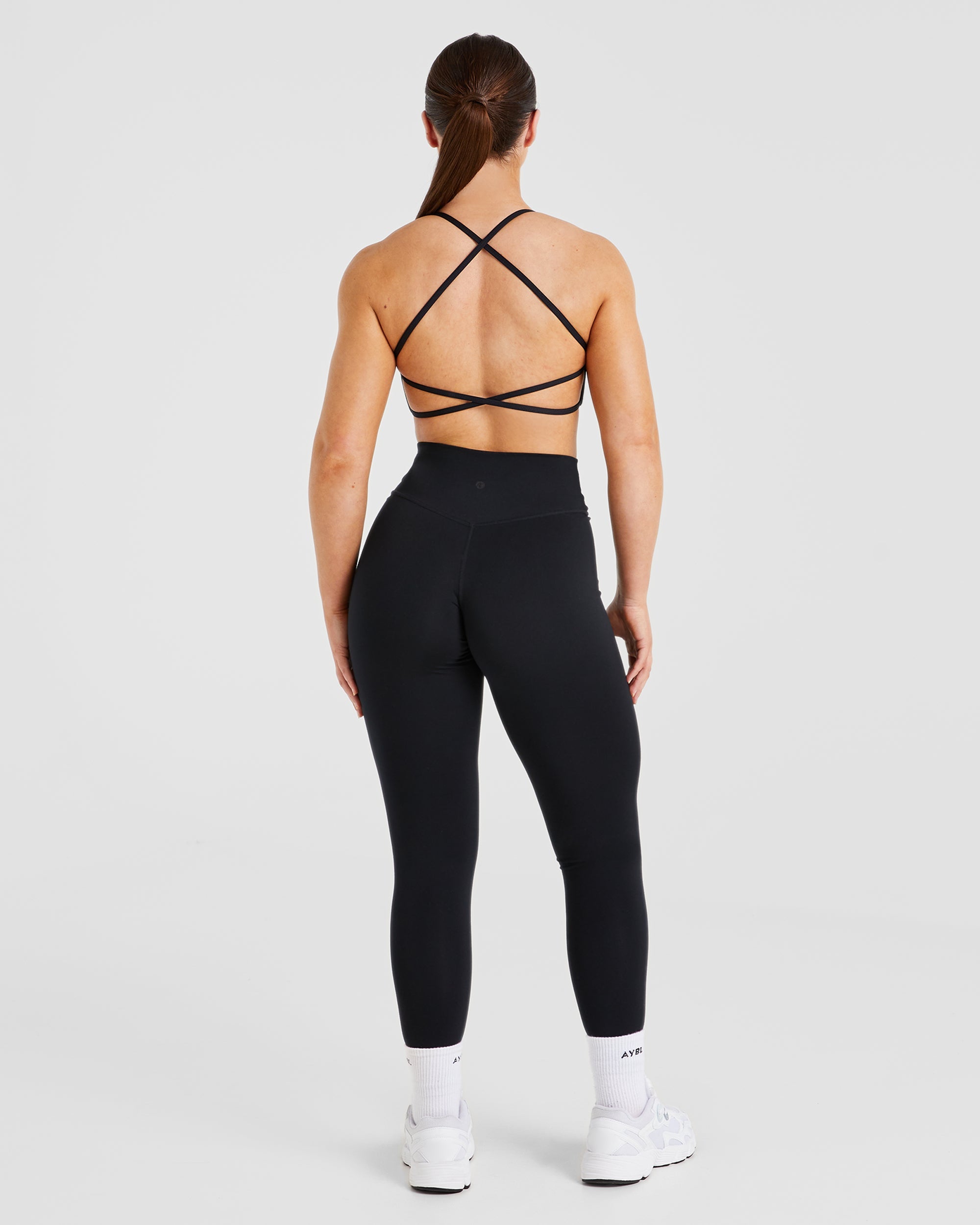 Essential Crossback Sports Bra - Zwart