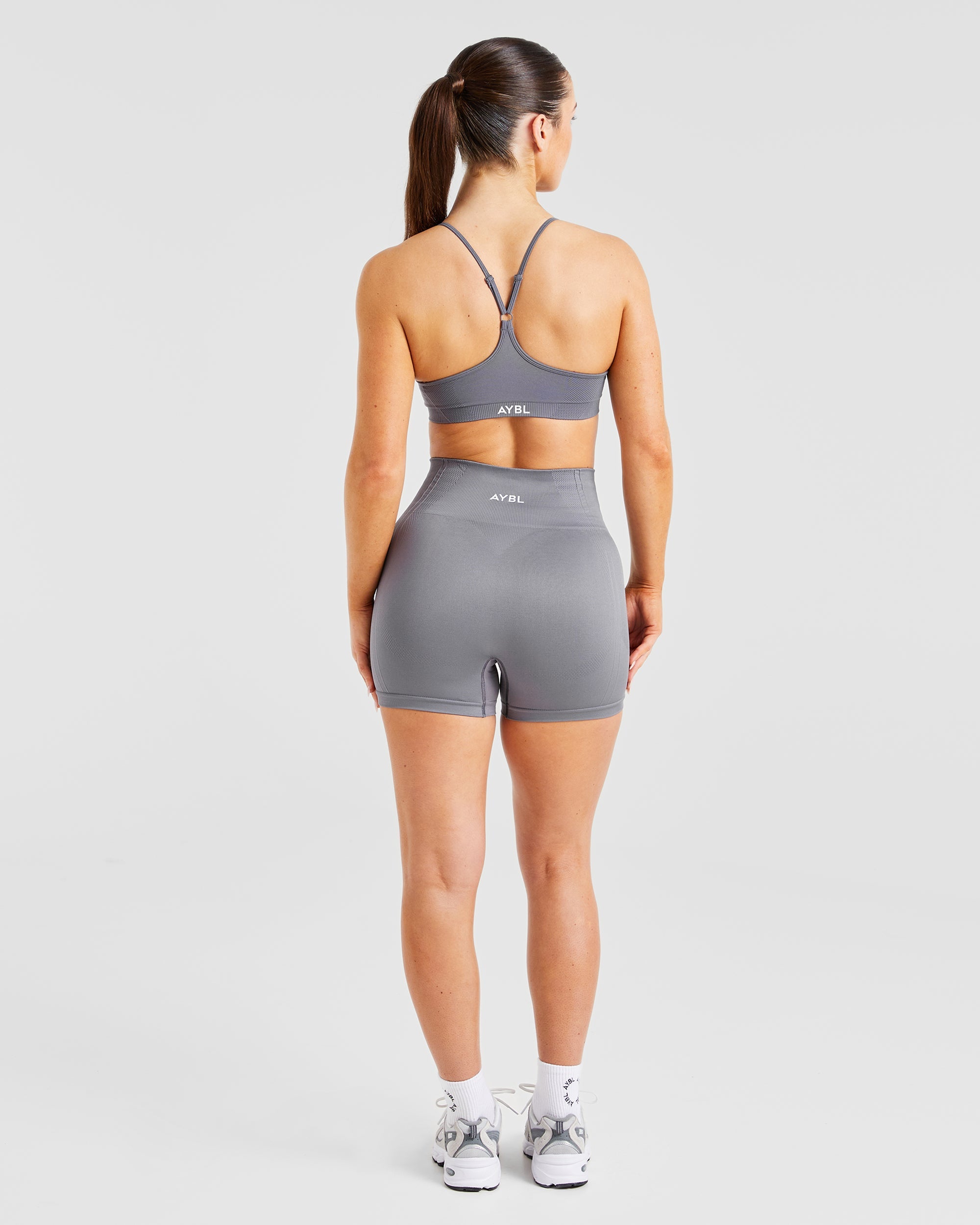 Balance V3 Seamless Strappy Sports Bra - Charcoal Grijs