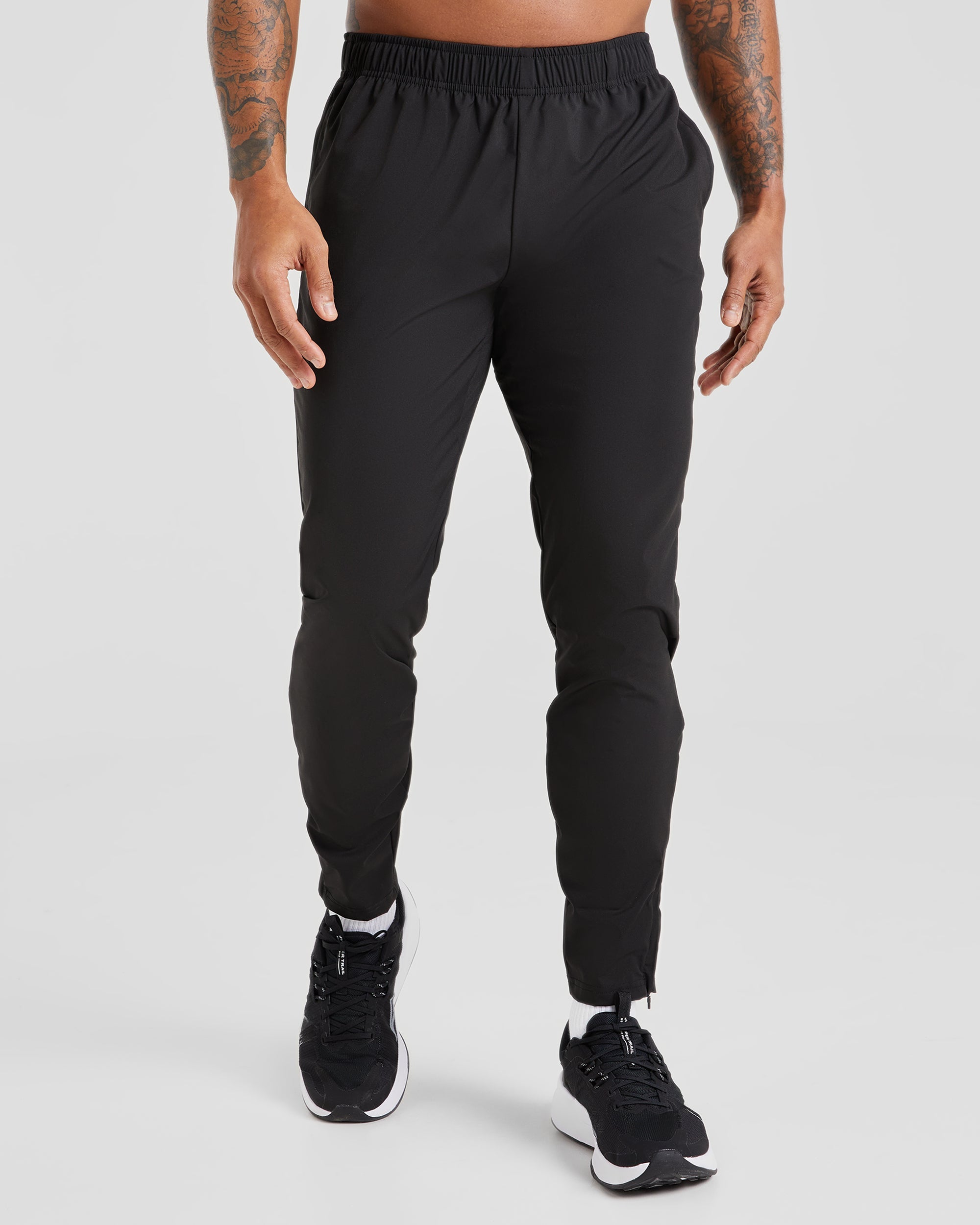 Ascend Woven Joggers - Zwart