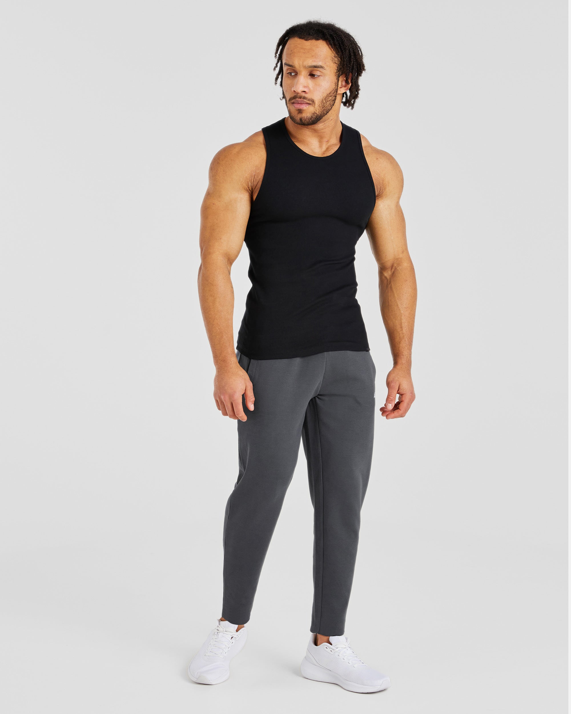 Essential Ribbed Tank - Zwart