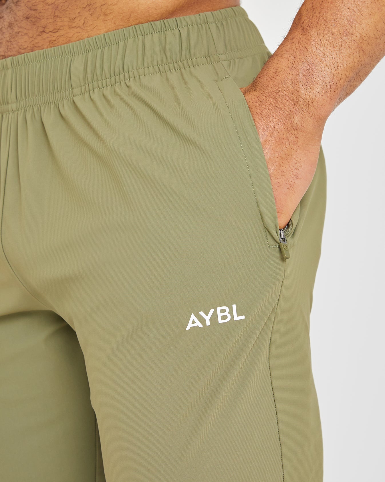 Ascend Zip Joggers - Olive Groen