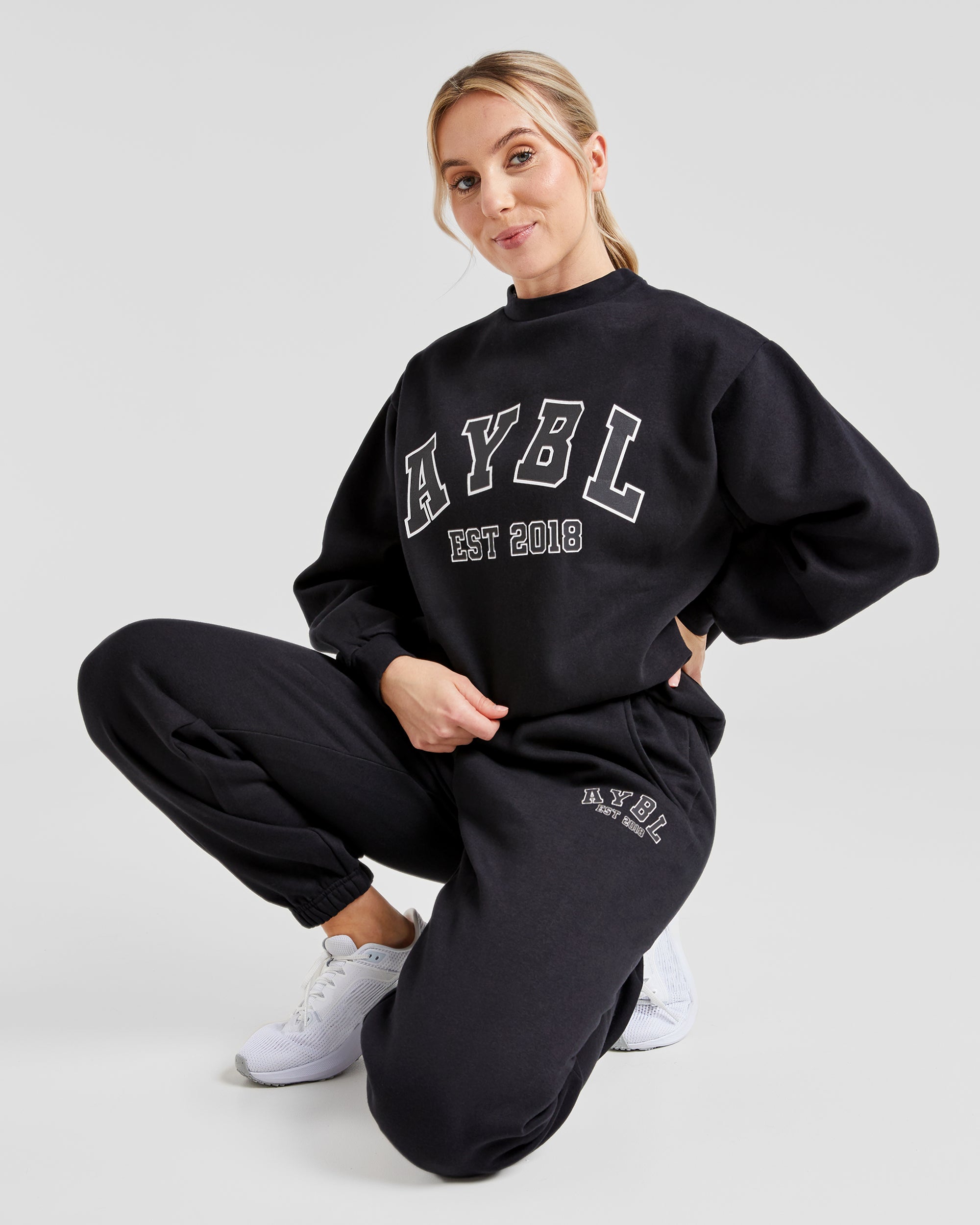 Varsity Graphic Oversized Sweatshirt - Zwart