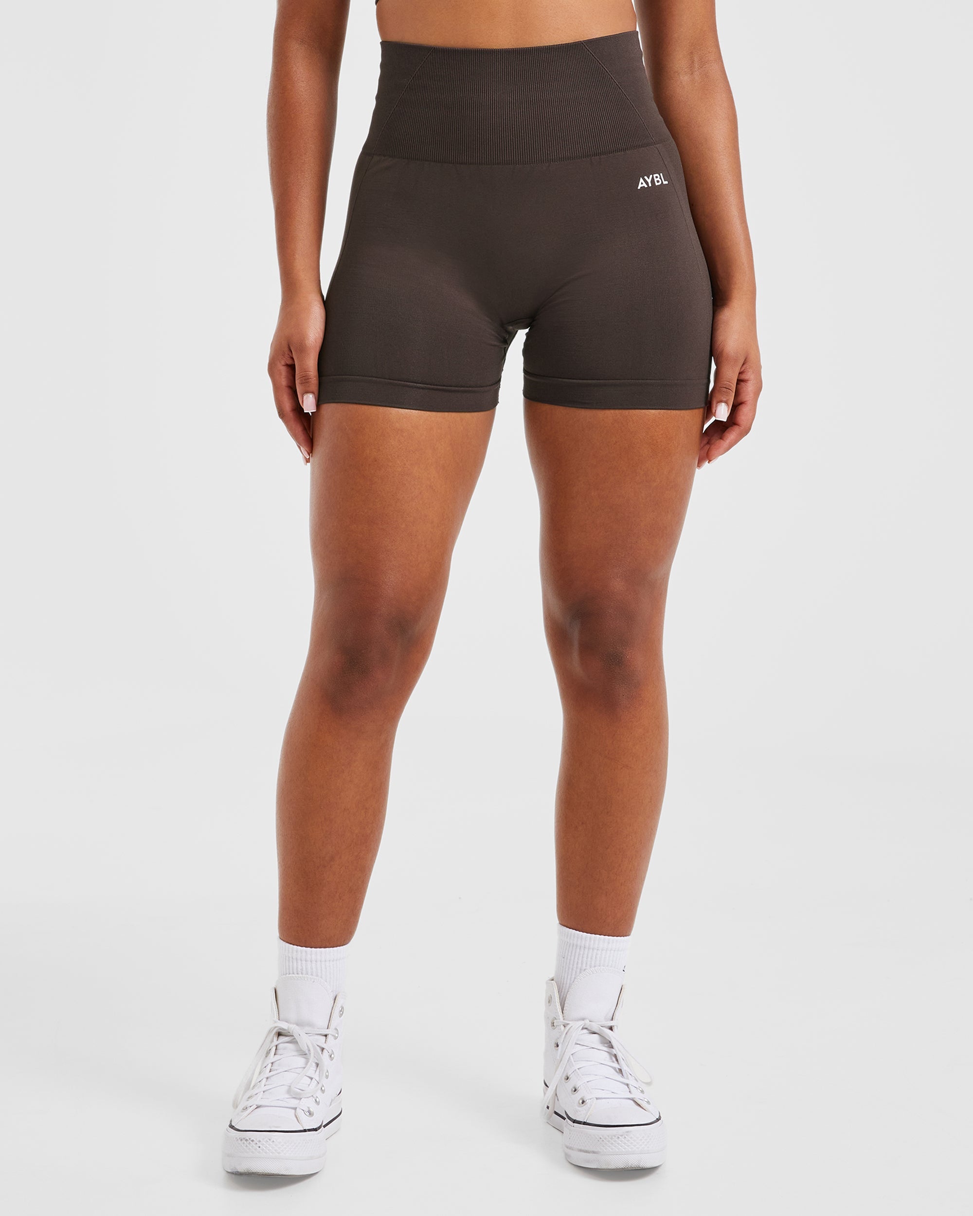 Empower Seamless Shorts - Cocoa Bruin