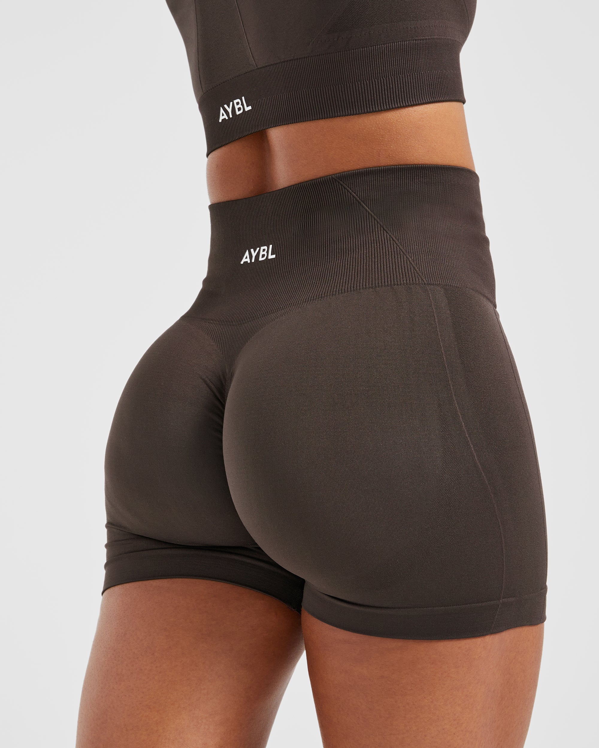 Empower Seamless Shorts - Cocoa Bruin