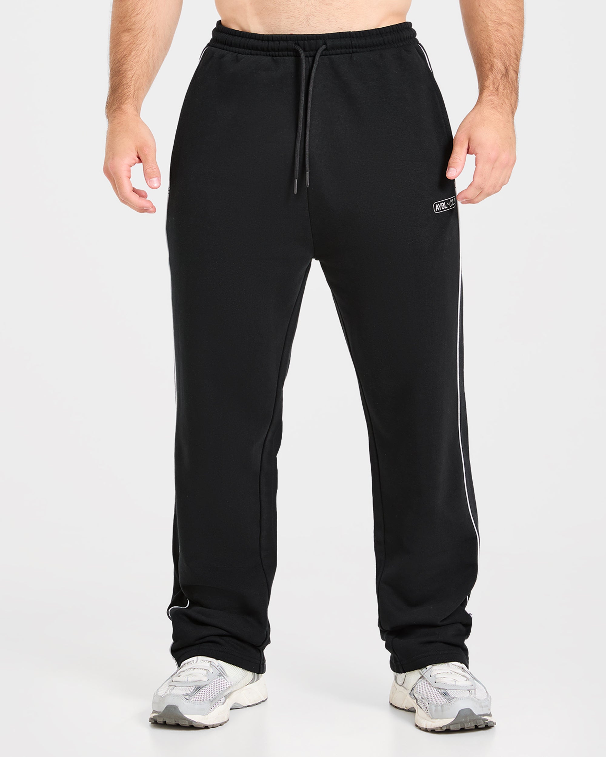 Cam Kissel x Oversized Straight Leg Joggers - Zwart