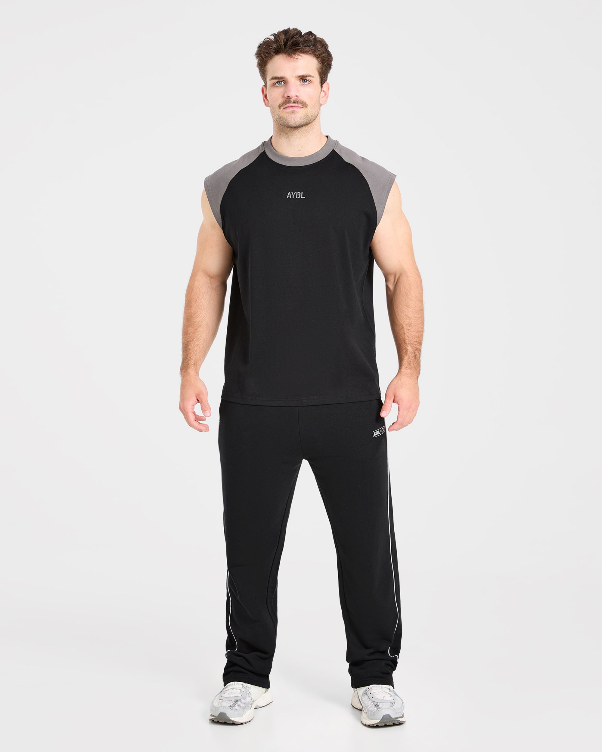 Cam Kissel x Contrast Oversized Tank - Zwart/Charcoal