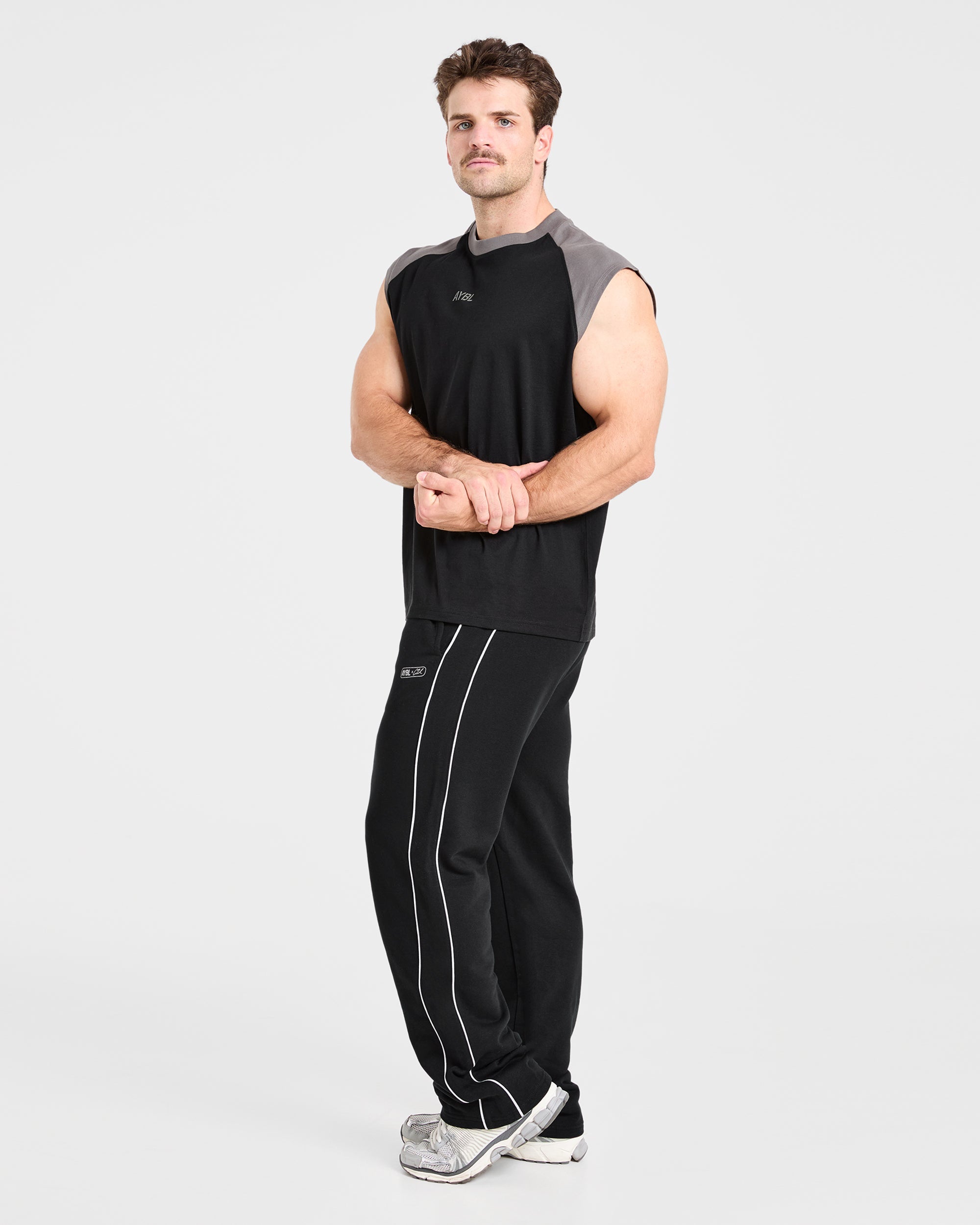 Cam Kissel x Oversized Straight Leg Joggers - Zwart