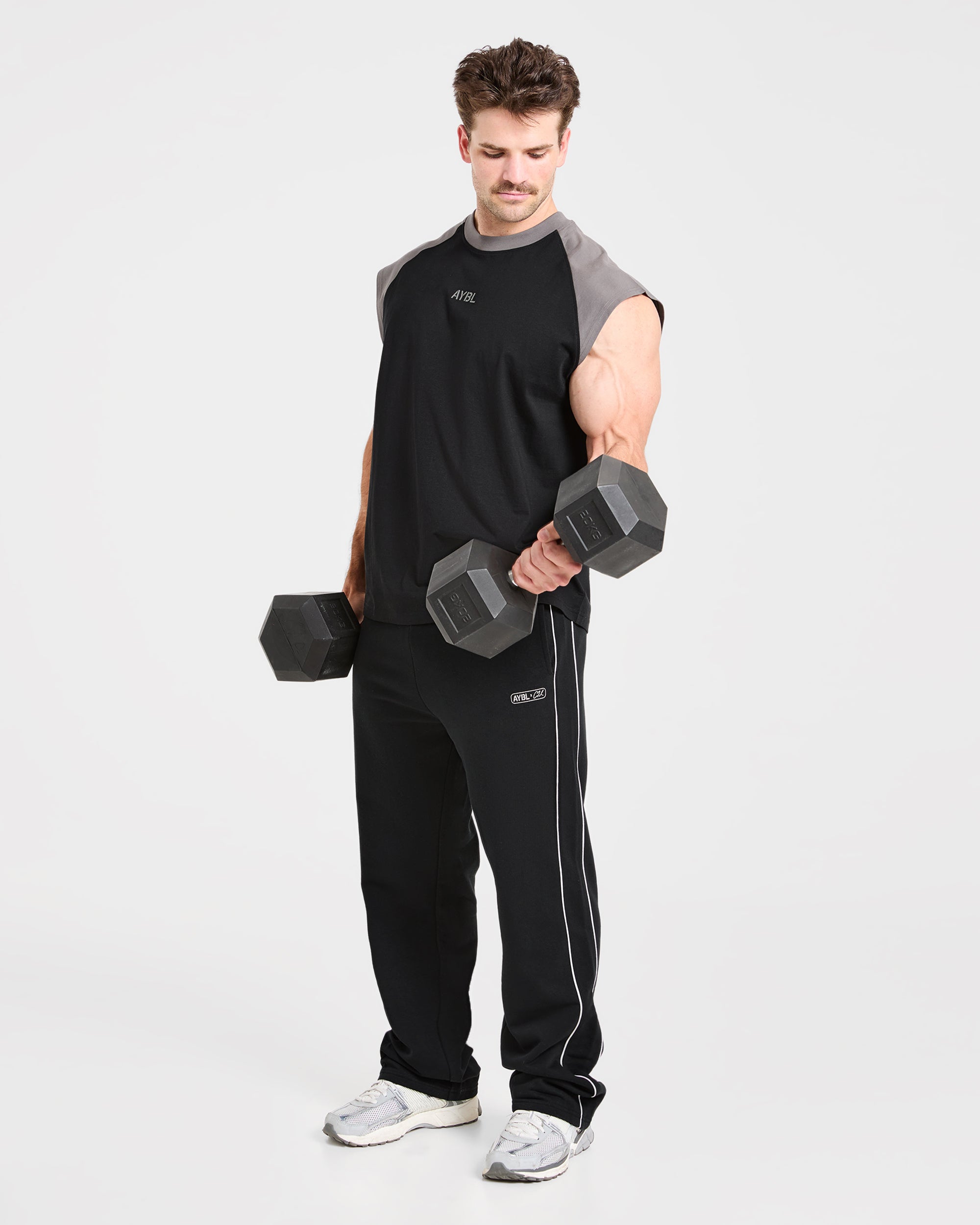 Cam Kissel x Oversized Straight Leg Joggers - Zwart