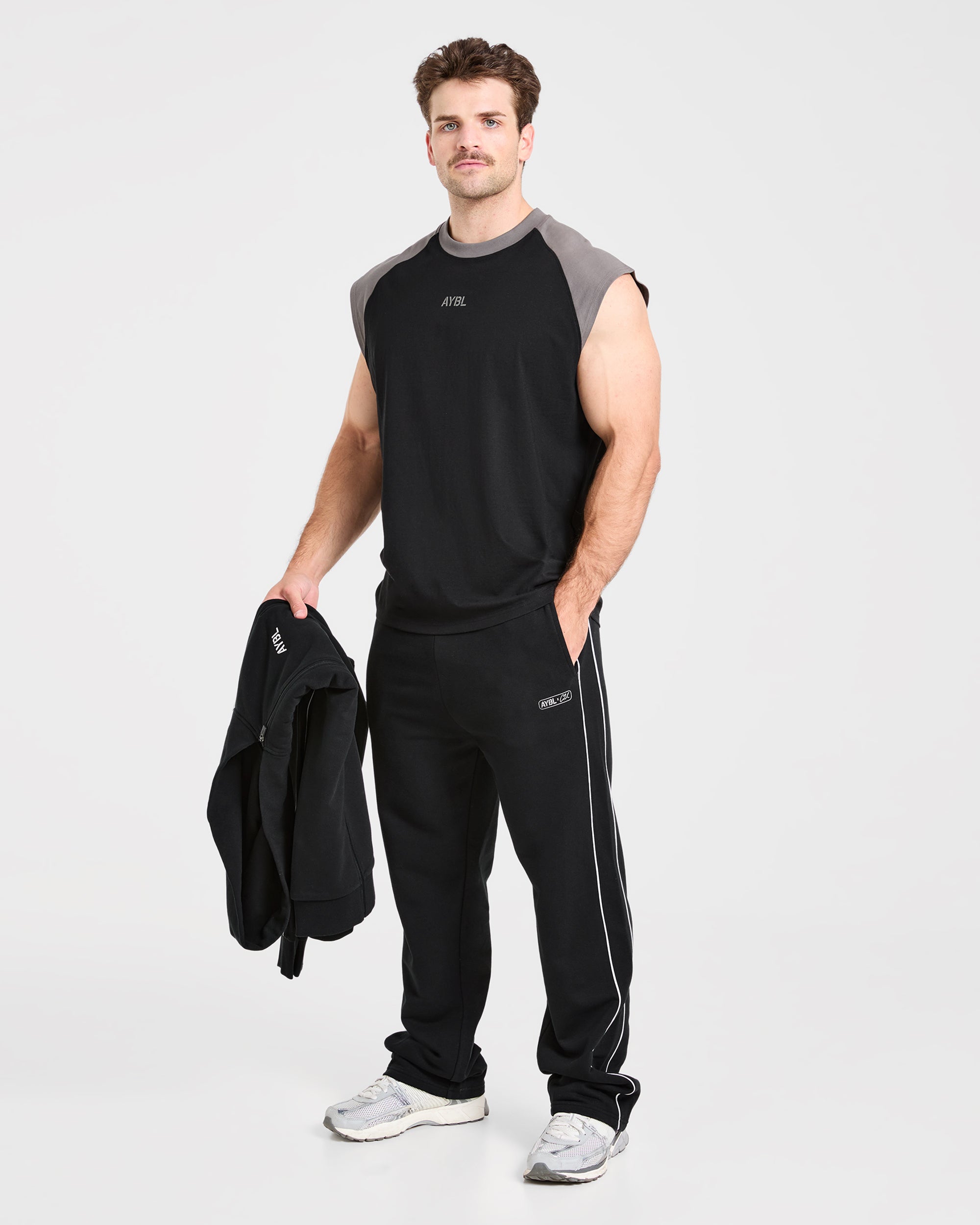 Cam Kissel x Contrast Oversized Tank - Zwart/Charcoal