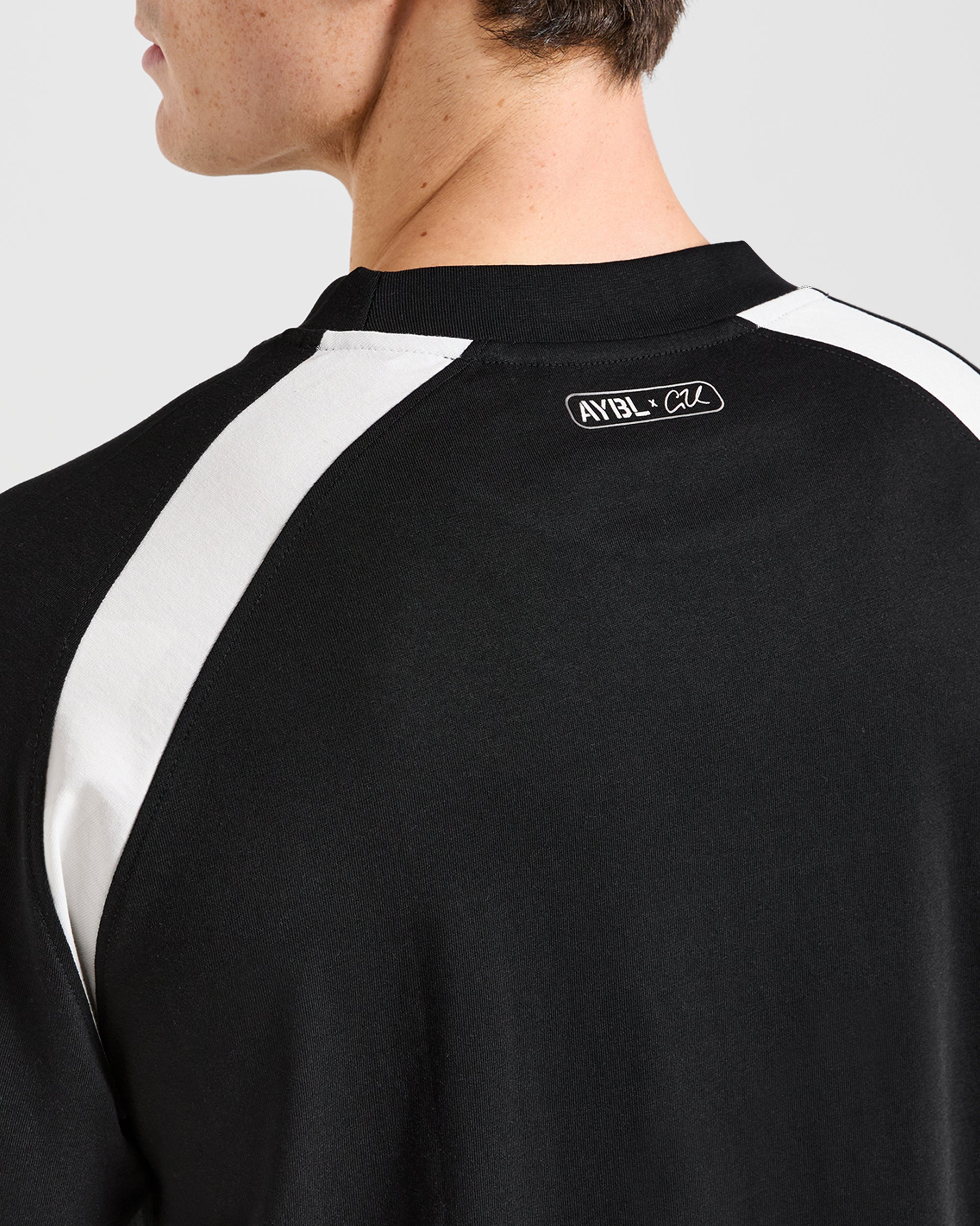 Cam Kissel x Contrast Oversized T Shirt - Zwart