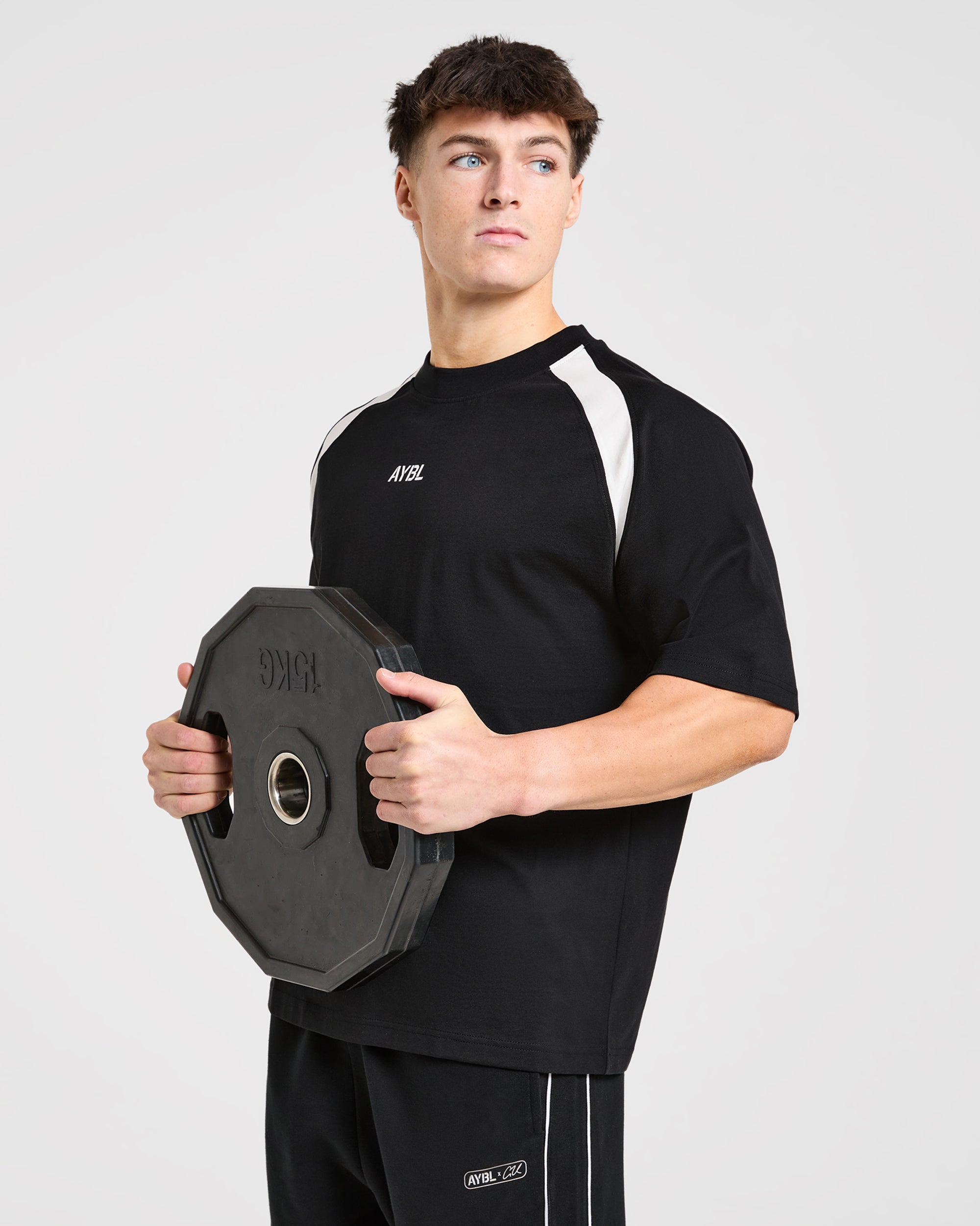 Cam Kissel x Contrast Oversized T Shirt - Zwart