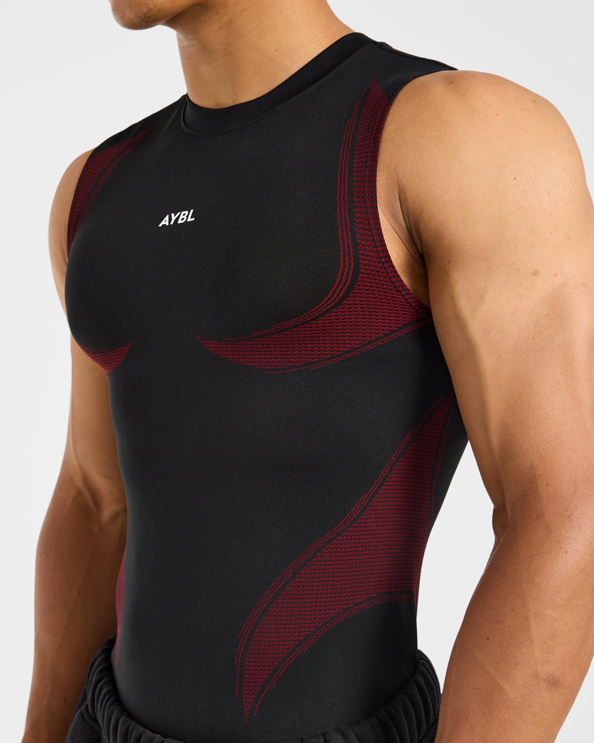 Charge Seamless Tank - Zwart/Rood