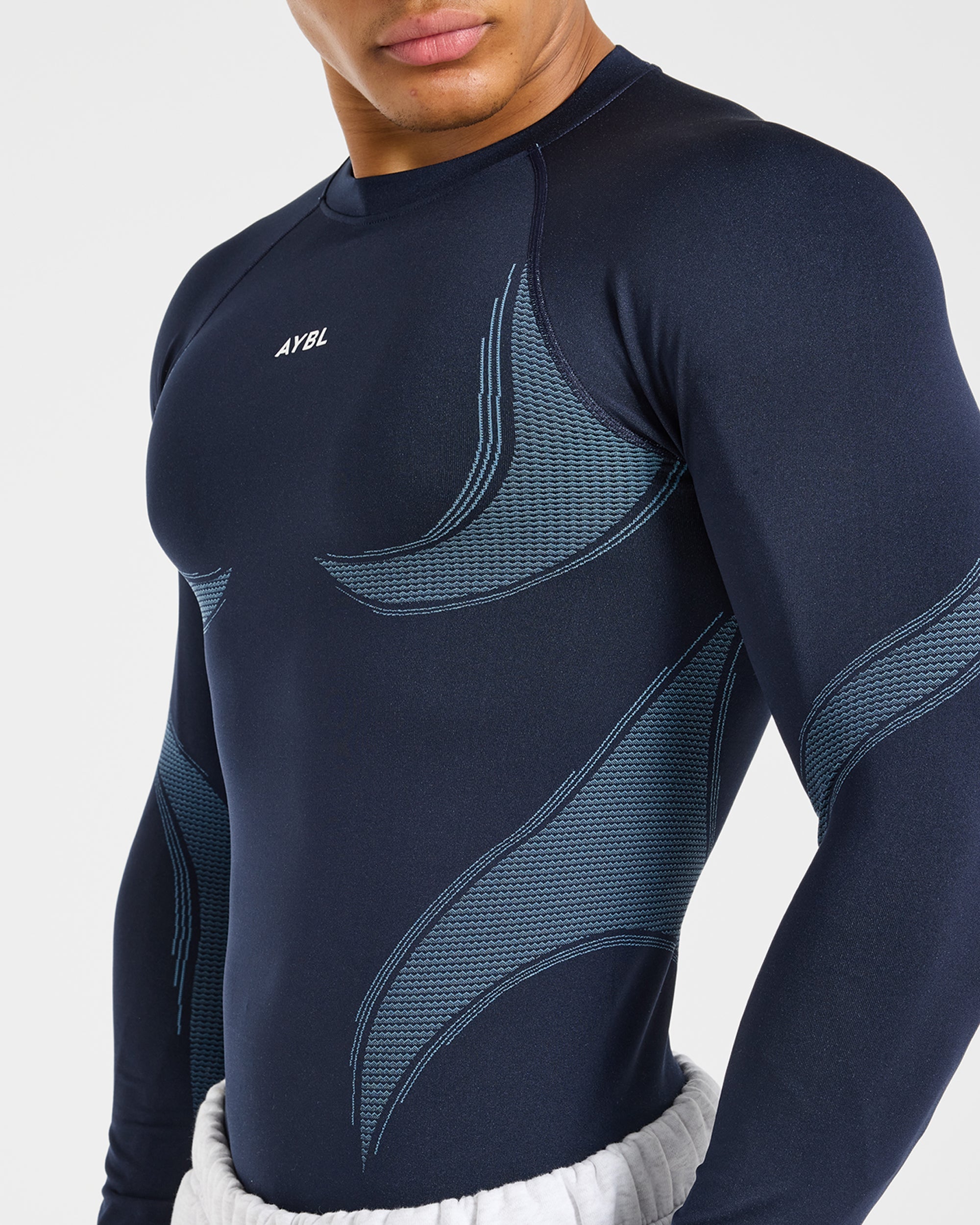 Charge Seamless Long Sleeve T Shirt - Navy