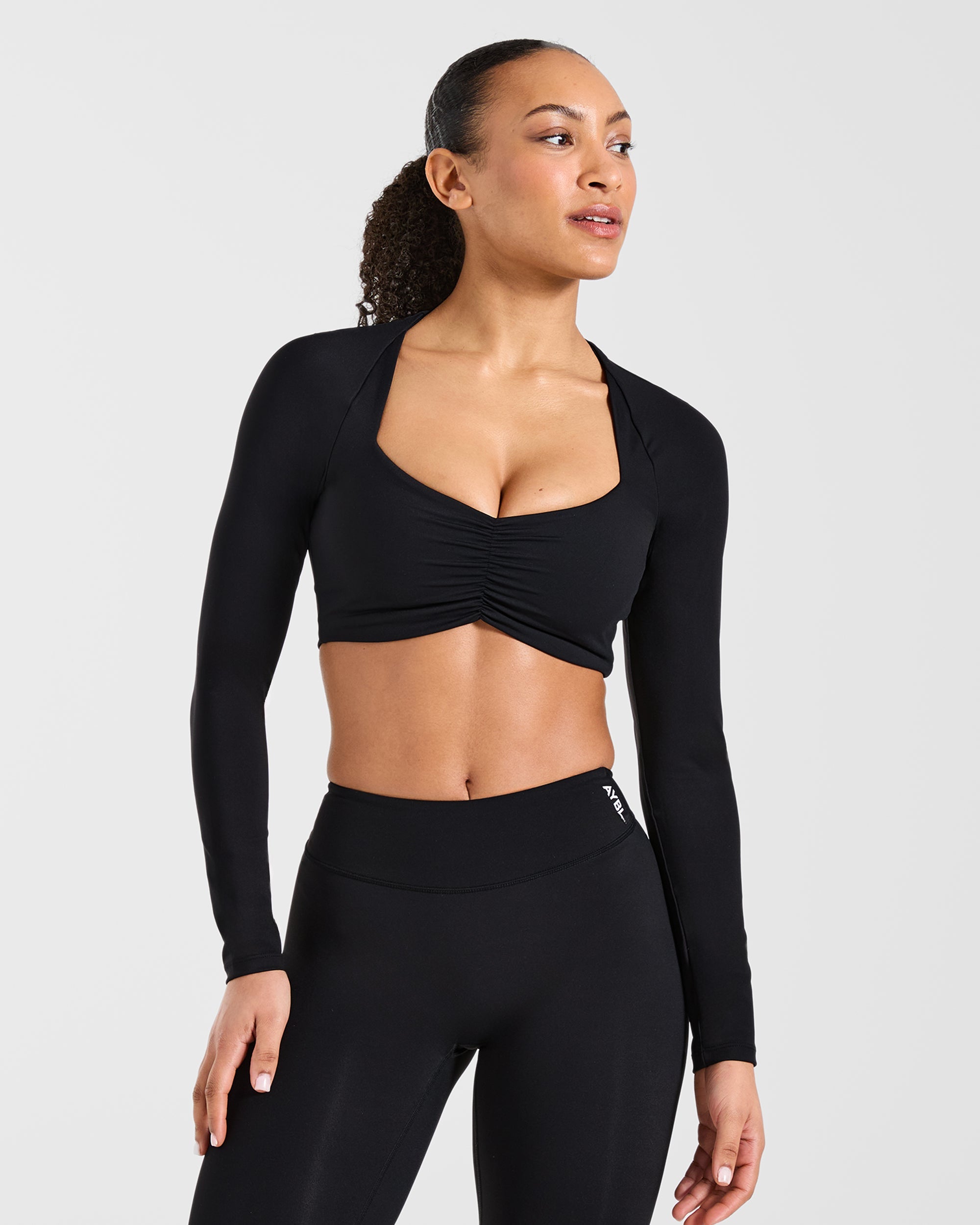 Physique Long Sleeve Crop Top - Zwart