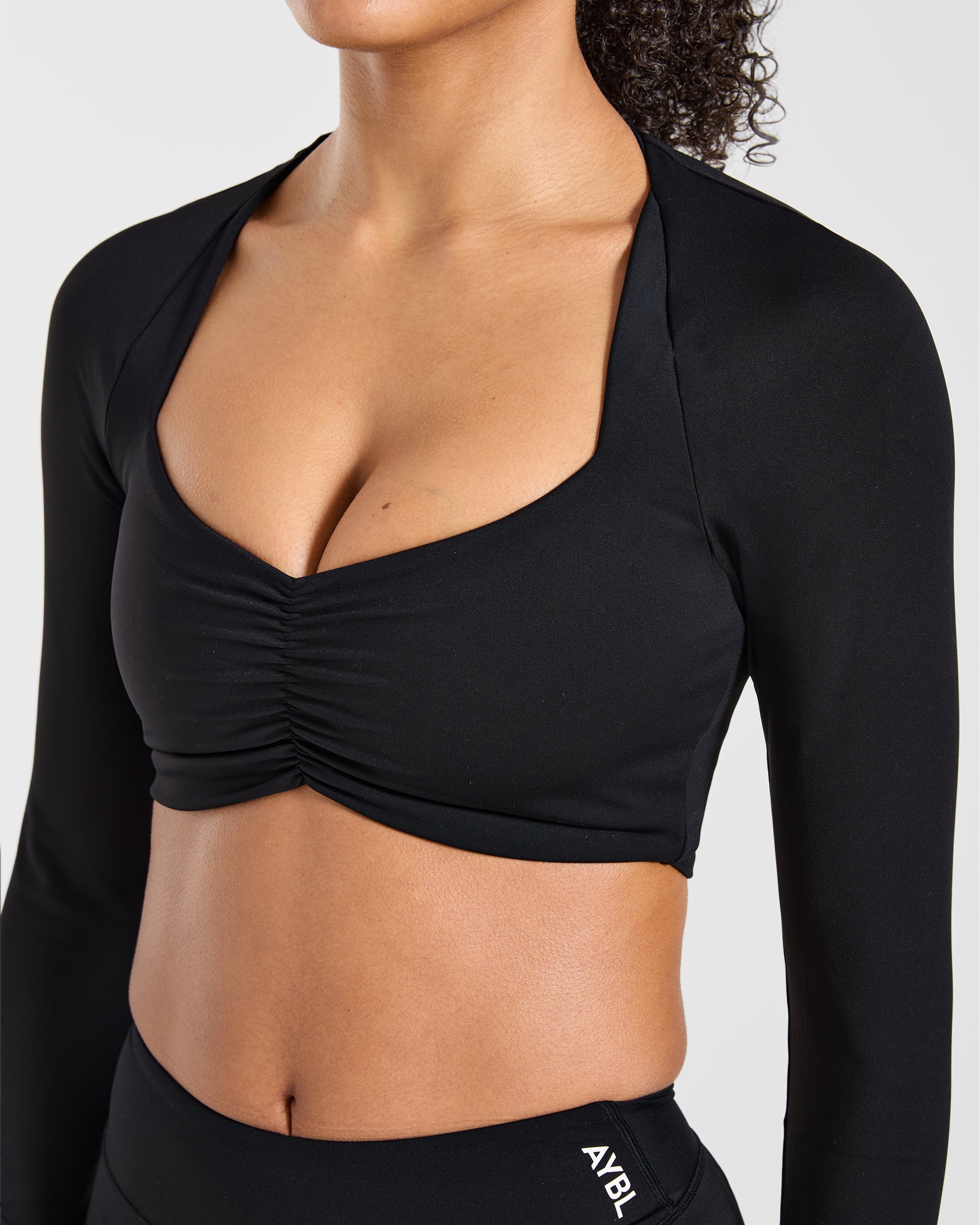 Physique Long Sleeve Crop Top - Zwart