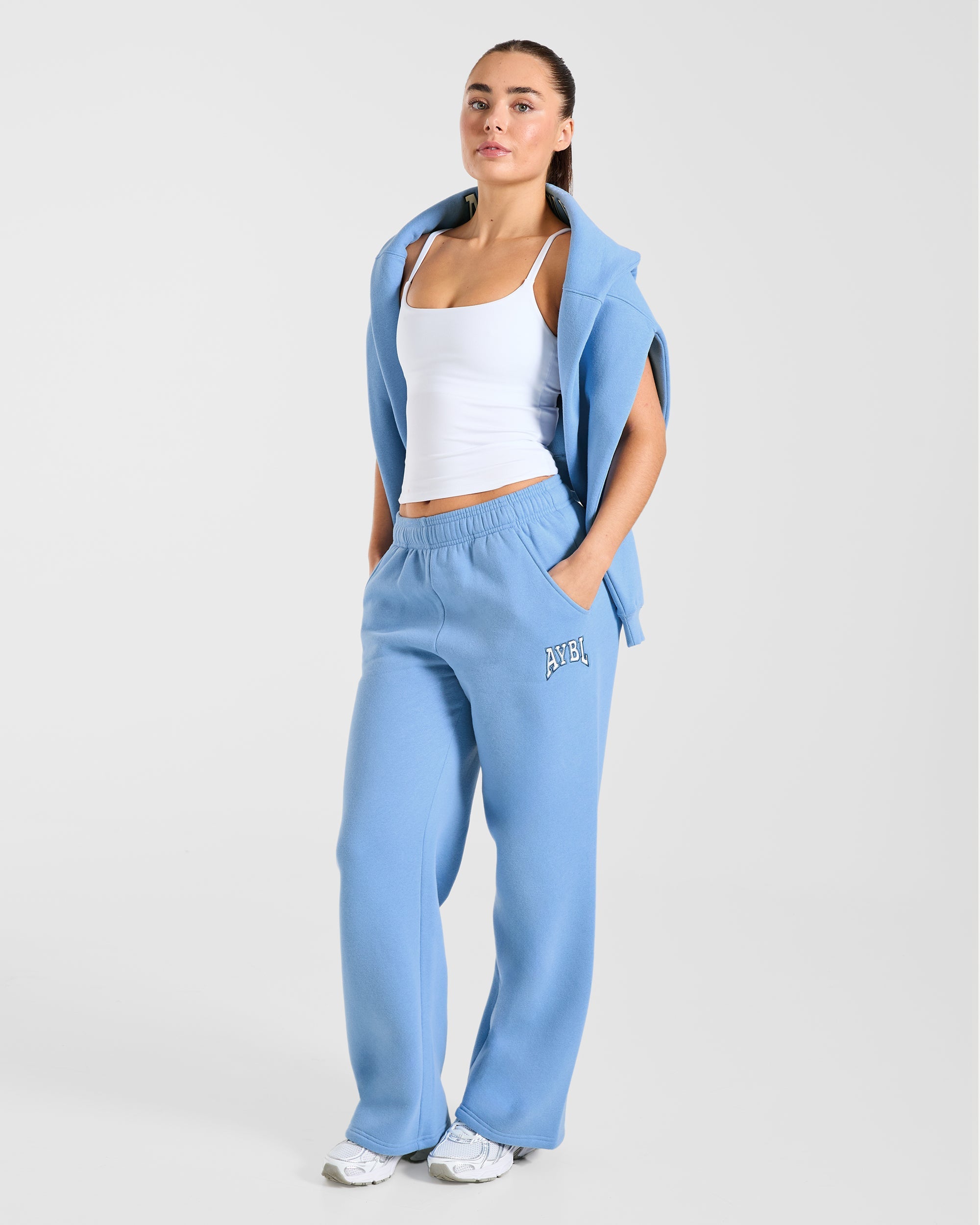 AYBL Club Oversized Straight Leg Joggers - Blauw