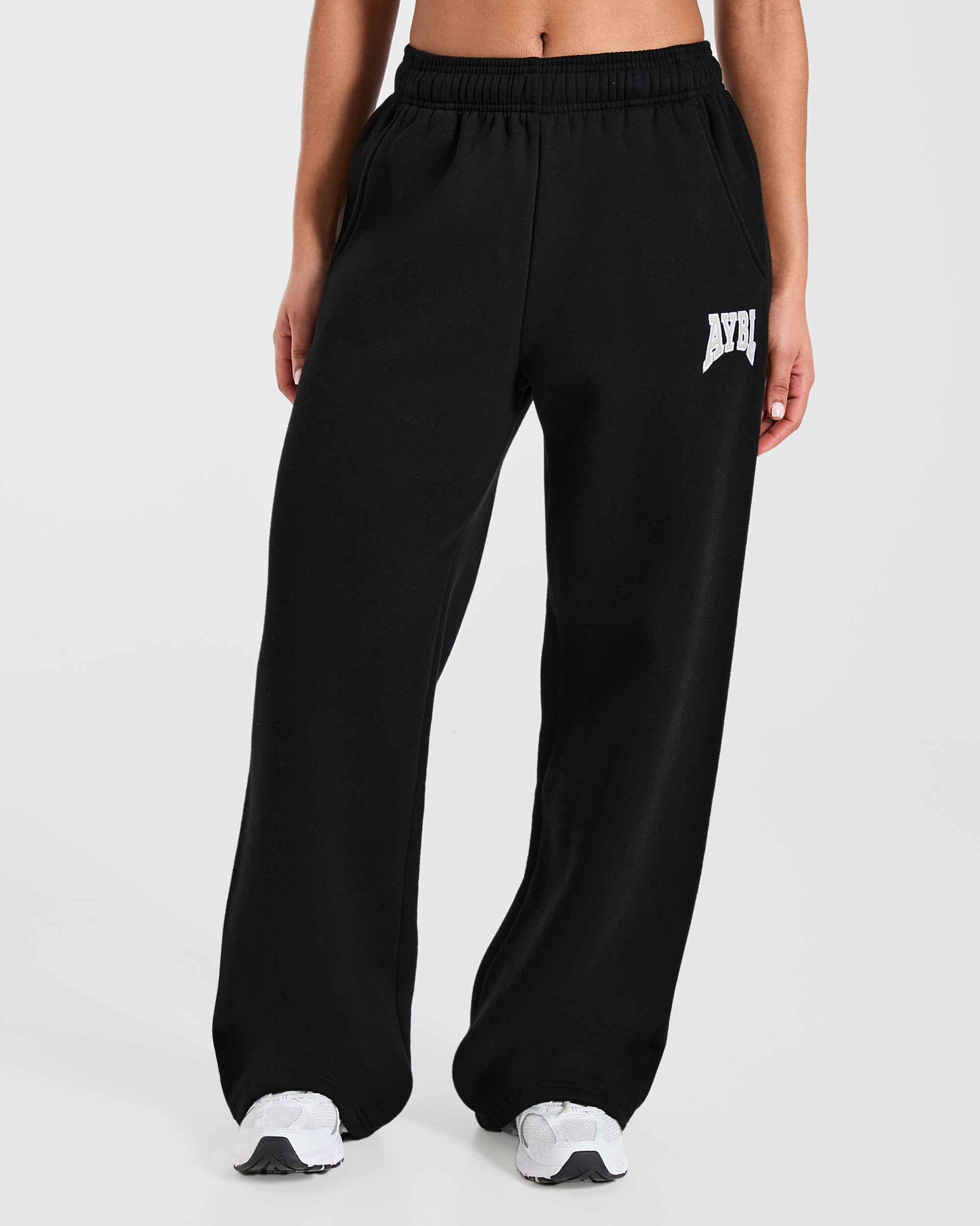 AYBL Club Oversized Straight Leg Joggers - Zwart