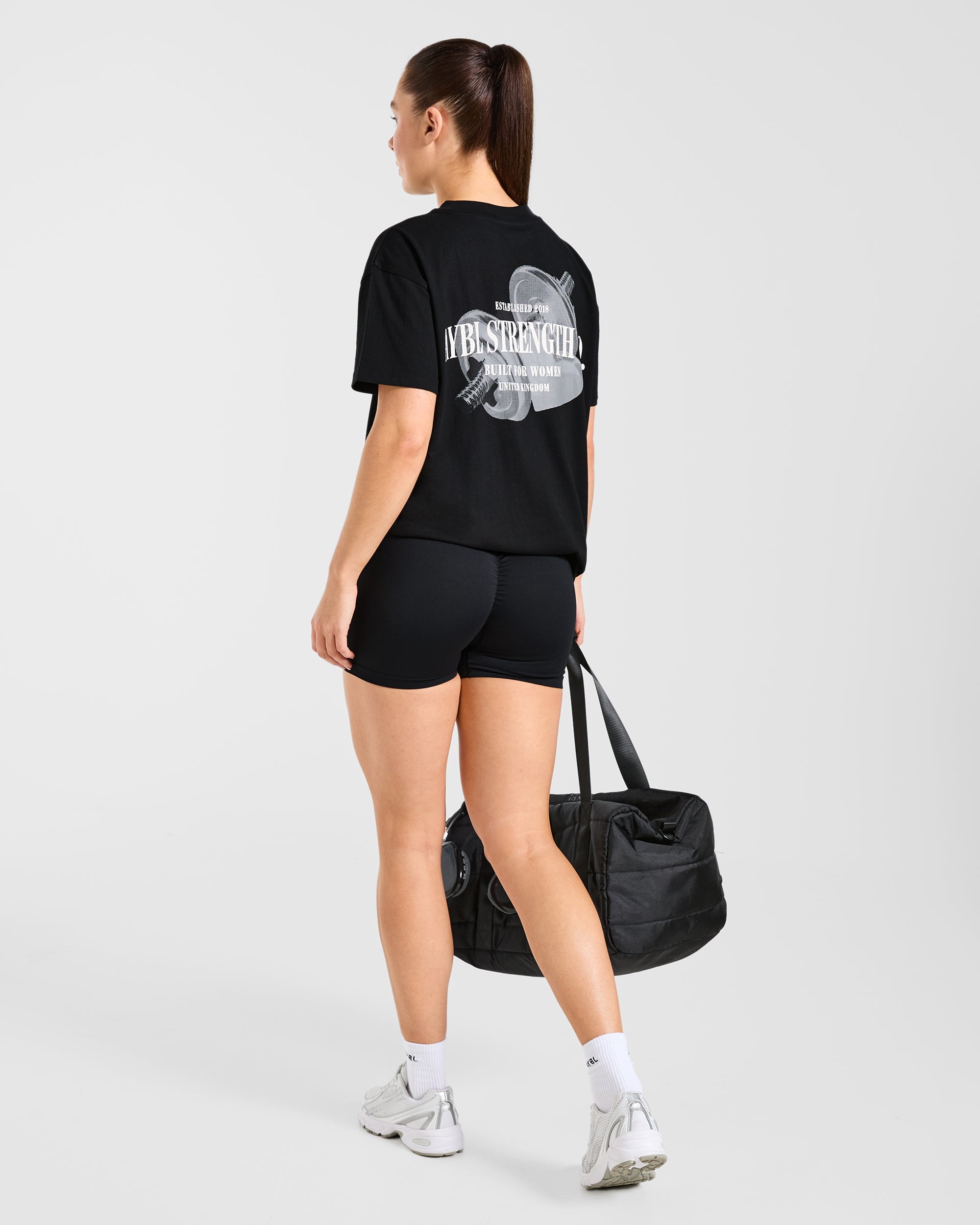AYBL Strength Co Oversized T Shirt - Zwart