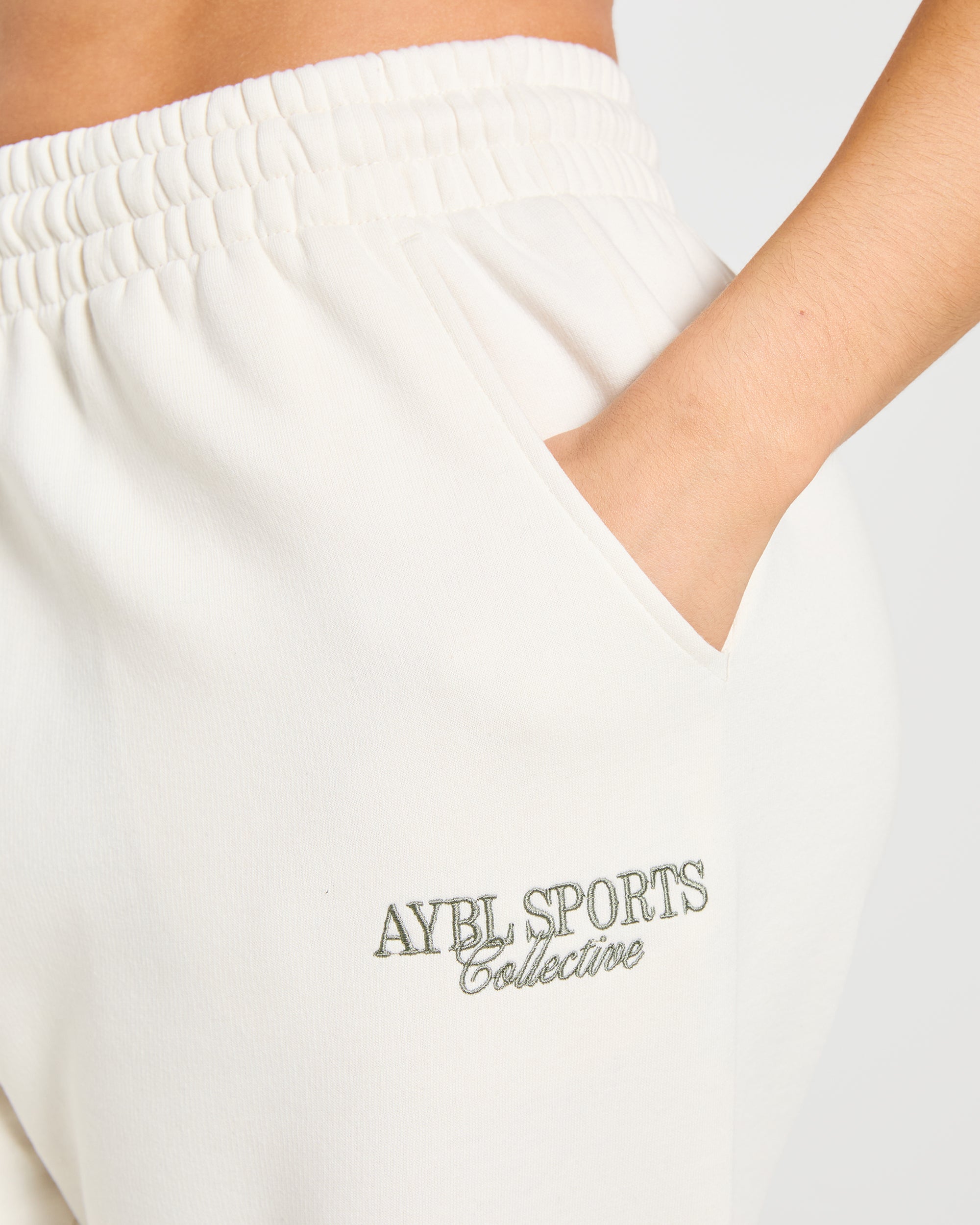 Sports Collective Oversized Straight Leg Joggers - Off Wit/Groen