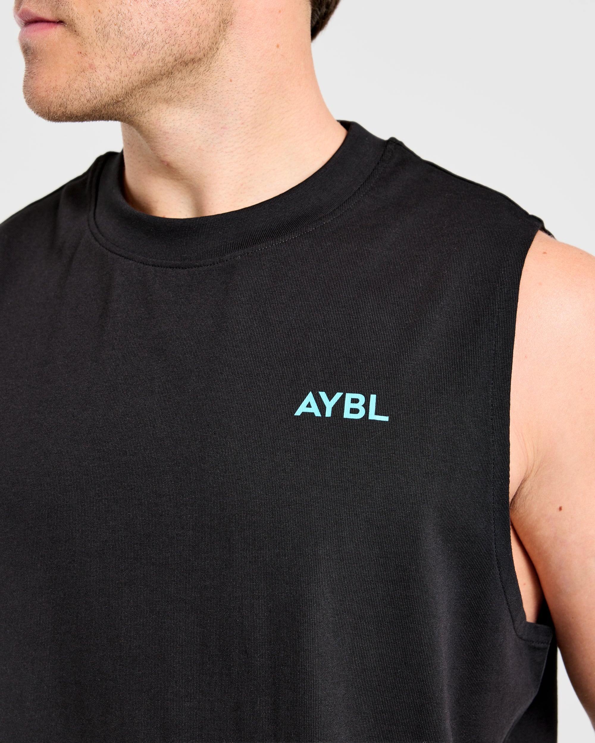 Essential Oversized Graphic Tank - Zwart/Aqua