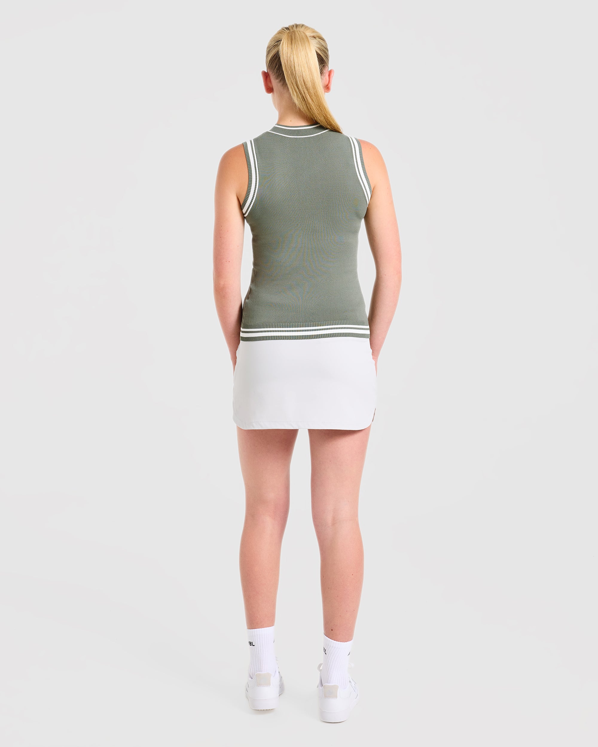 Classic Knitted High Neck Vest - Hillside Groen