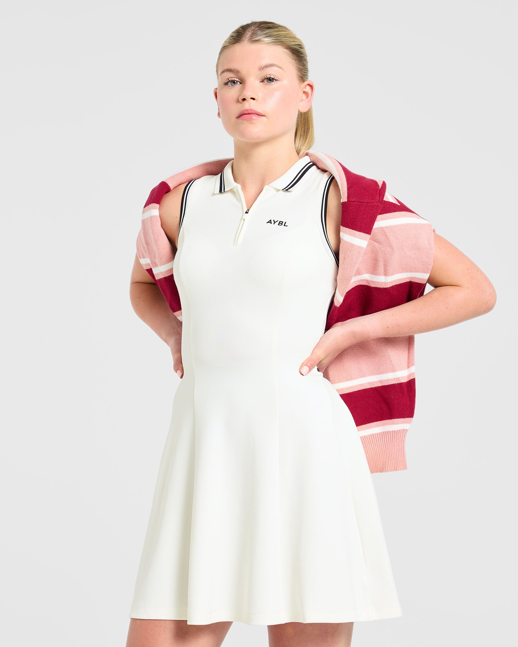 Classic Pleated Dress - Wit