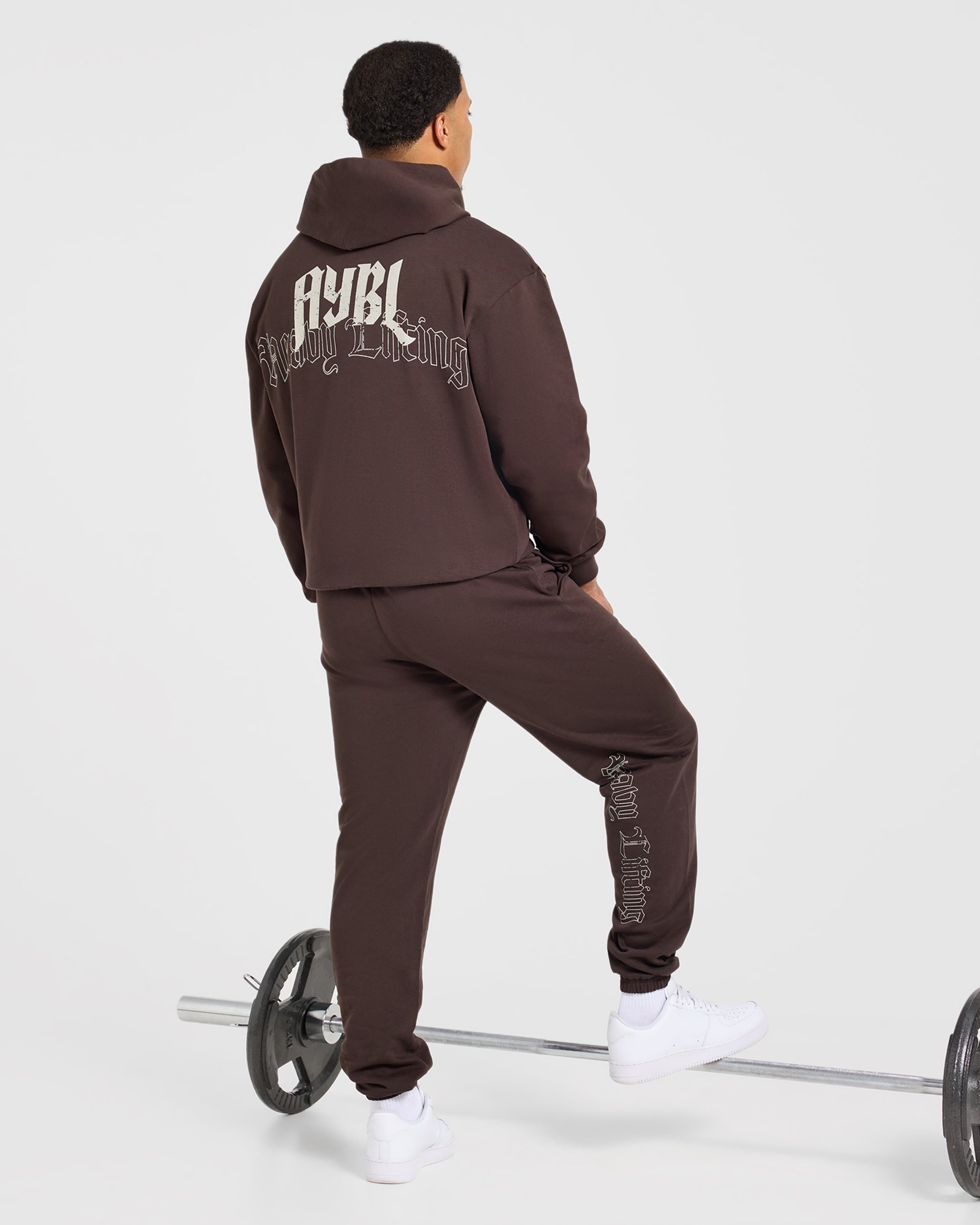 Heavy Lifting Gothic Oversized Joggers - Bruin/Crème