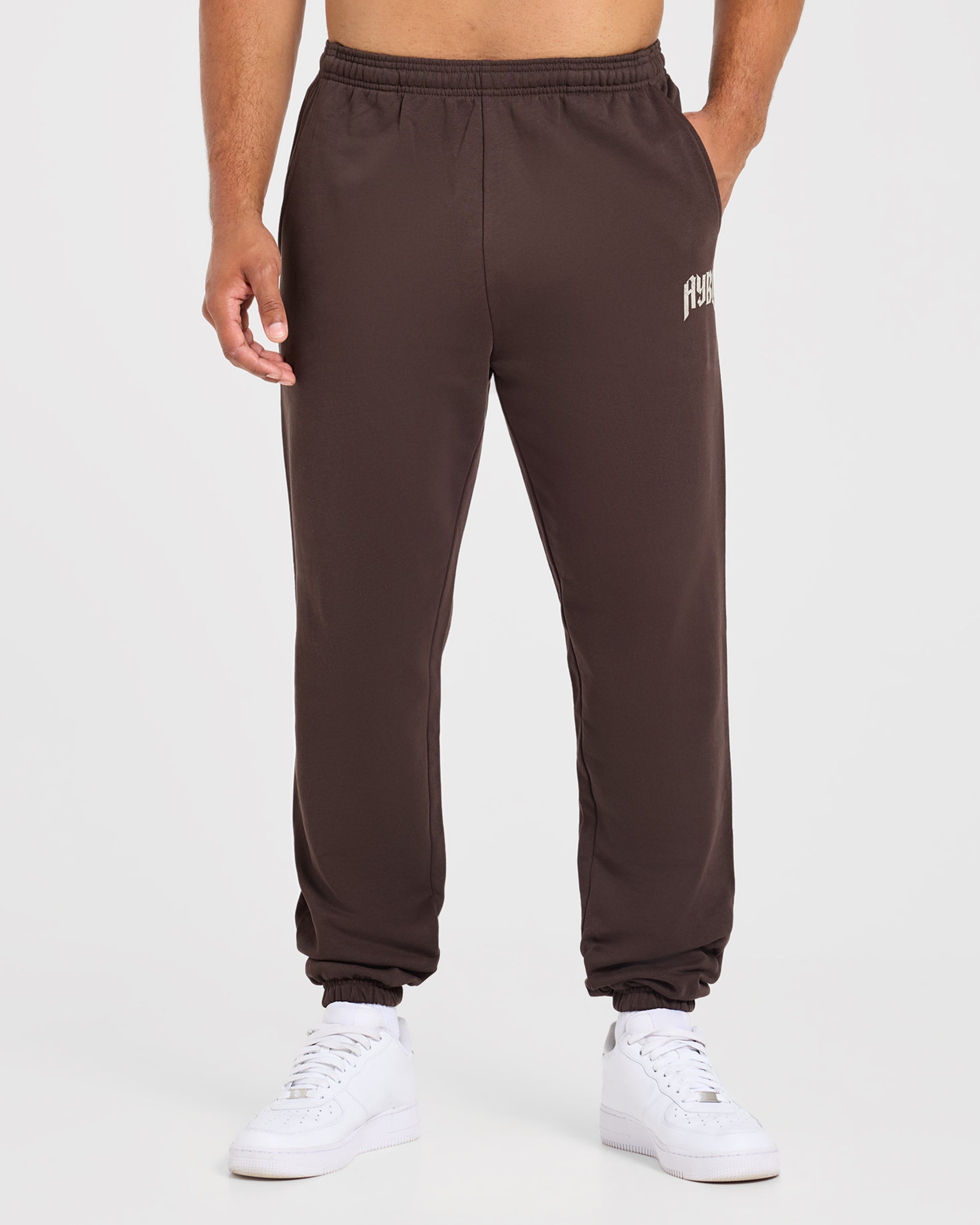 Heavy Lifting Gothic Oversized Joggers - Bruin/Crème