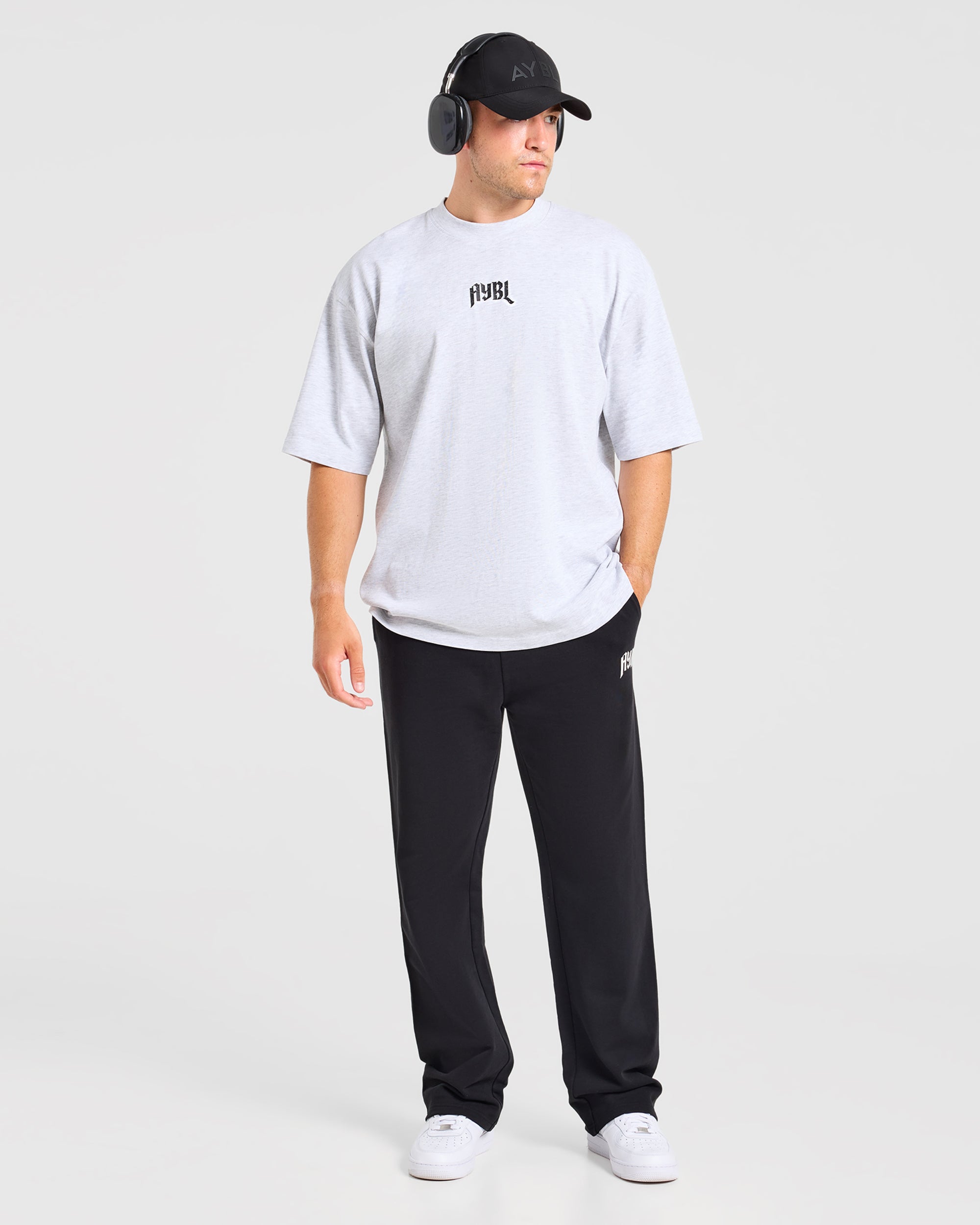 Heavy Lifting Gothic Oversized Straight Leg Joggers - Zwart/Wit