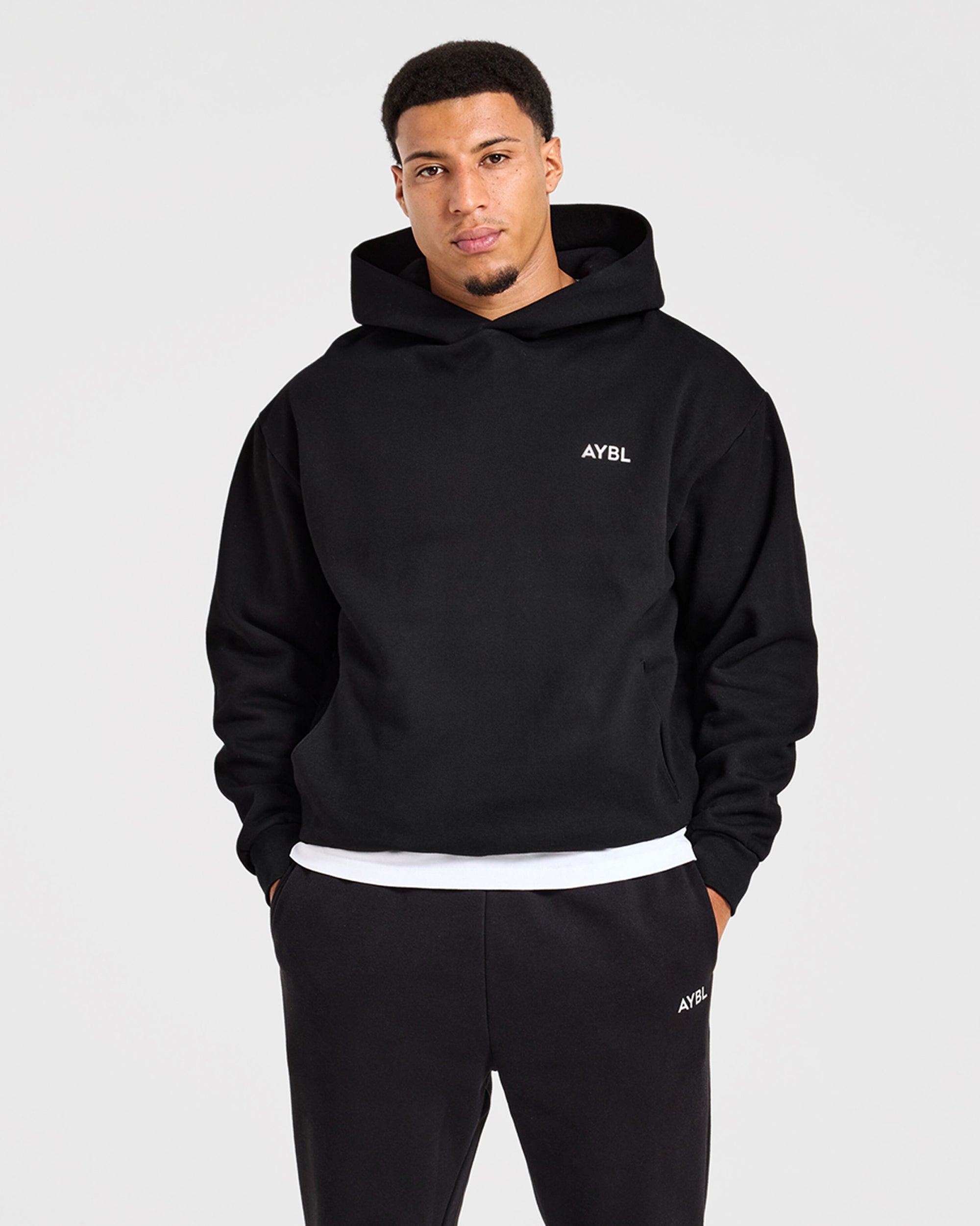 Essential Oversized Hoodie - Zwart