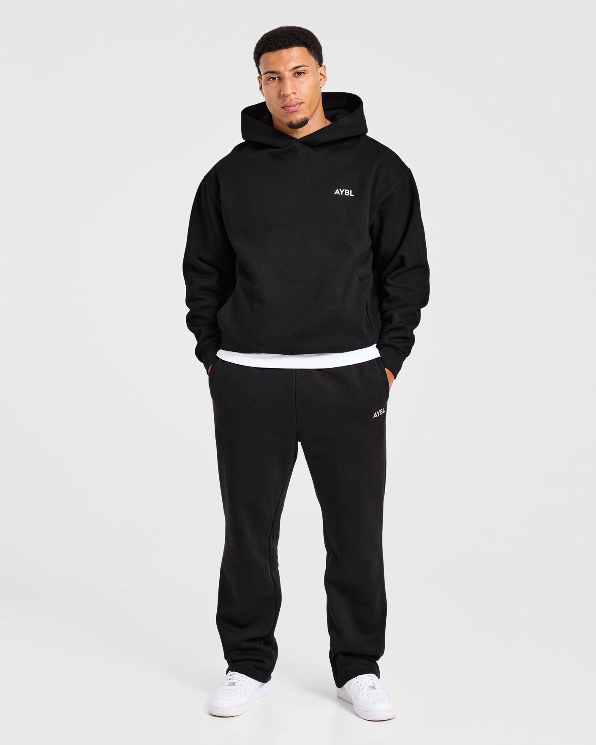 Essential Oversized Hoodie - Zwart