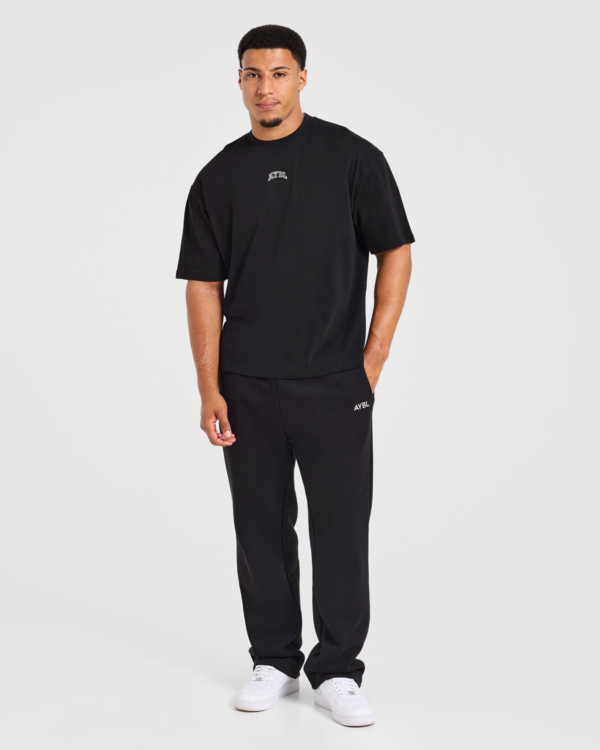 Relentless Eagle Oversized T Shirt - Zwart