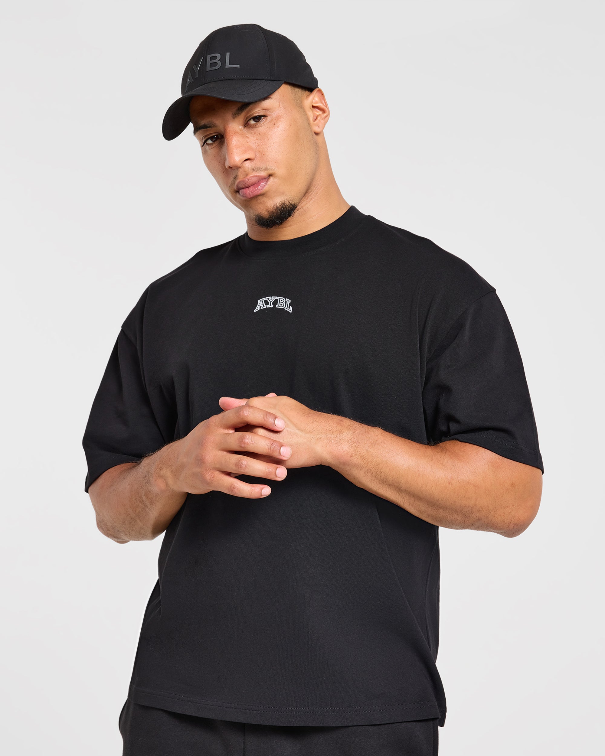 Relentless Eagle Oversized T Shirt - Zwart