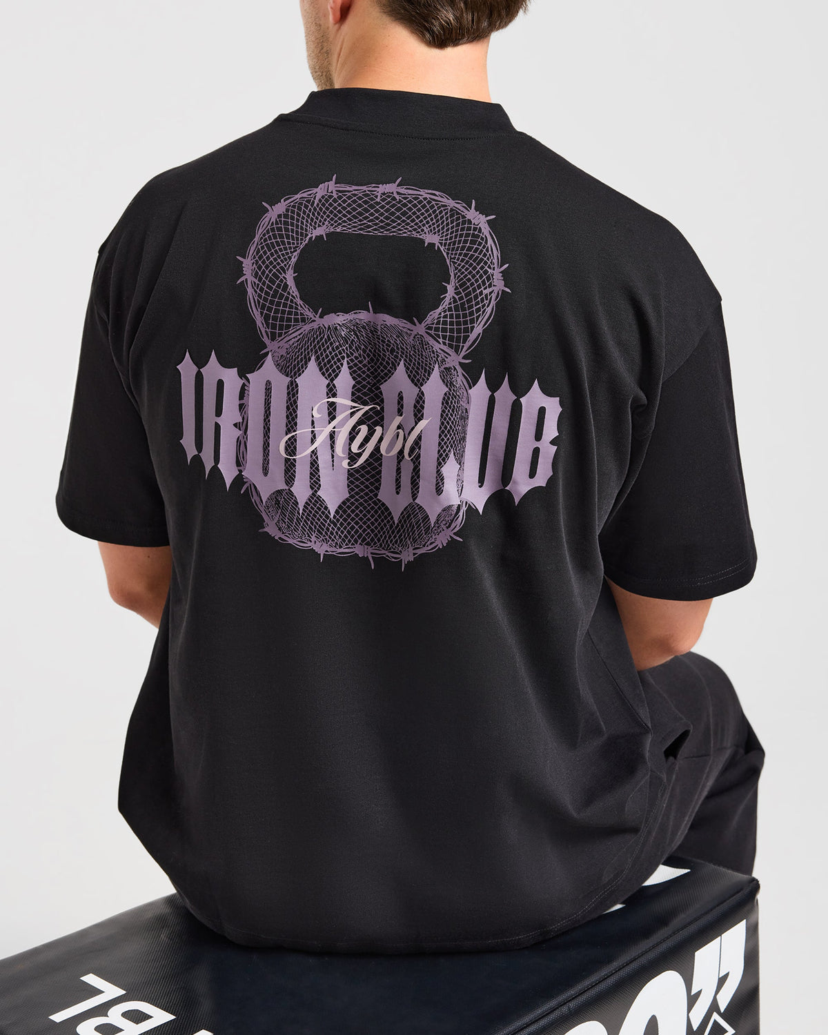 AYBL Iron Club Kettlebell Oversized T Shirt - Zwart