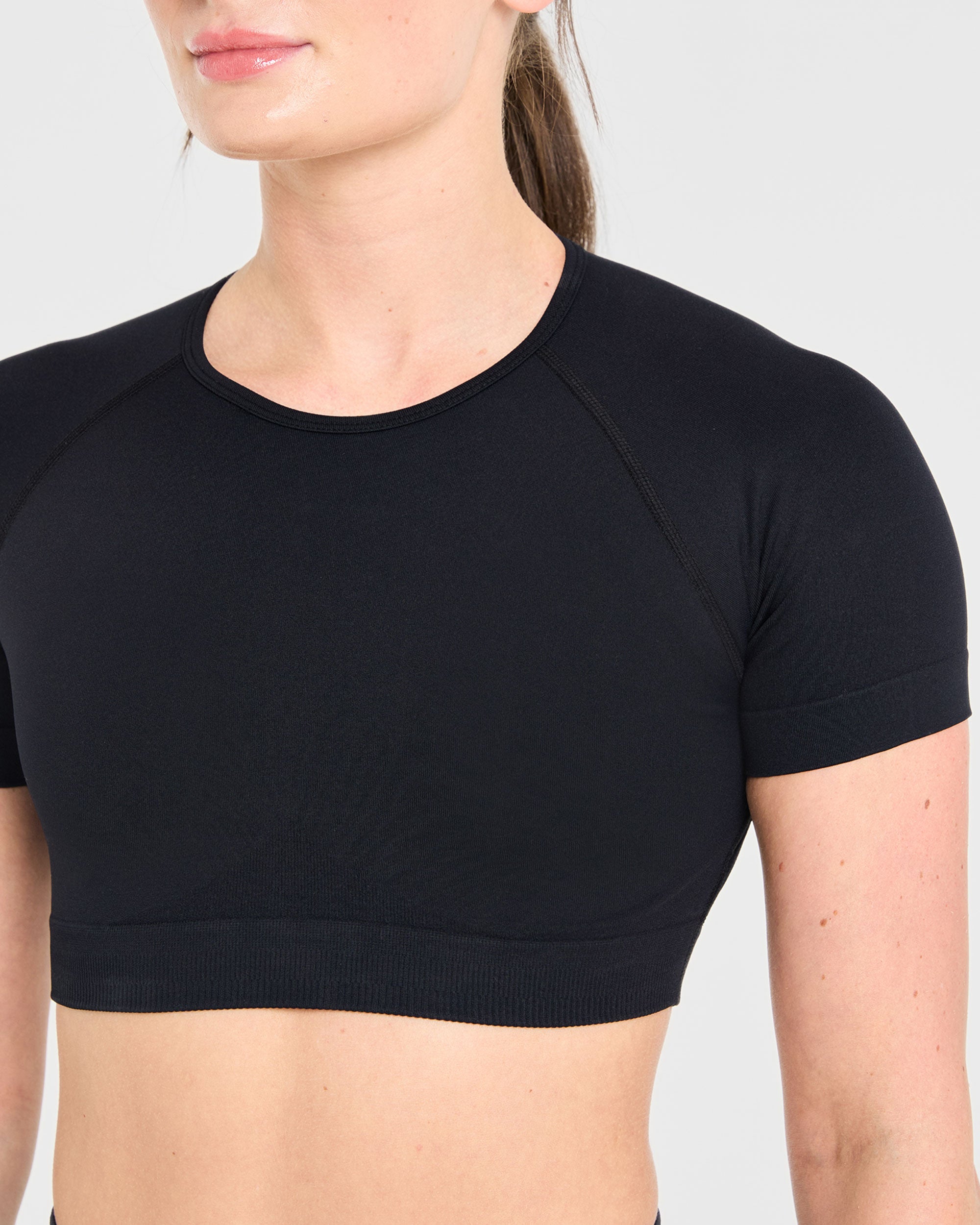 Power Seamless Crop Top - Zwart