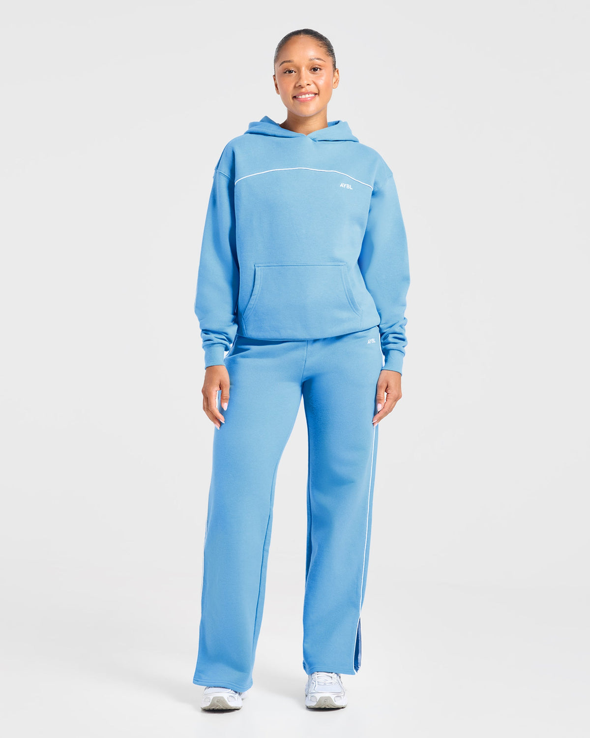 Form Straight Leg Joggers - Blauw