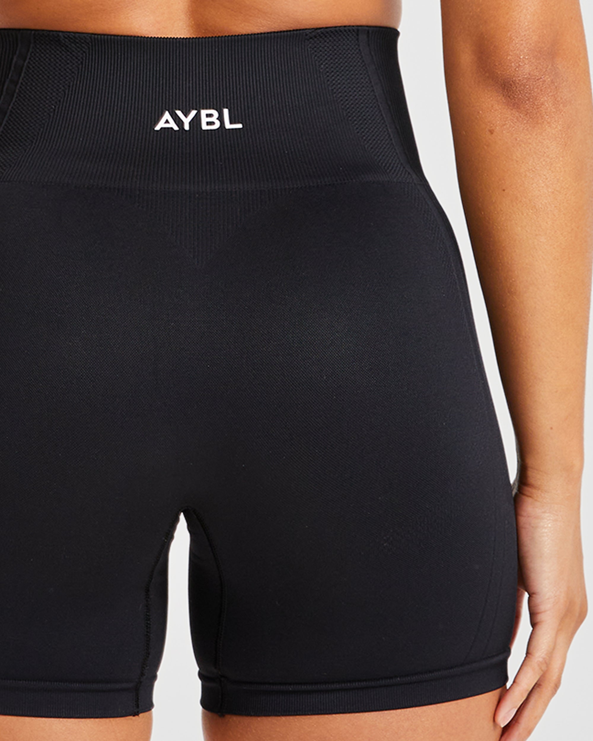 Balance V3 Seamless Cycling Shorts - Zwart